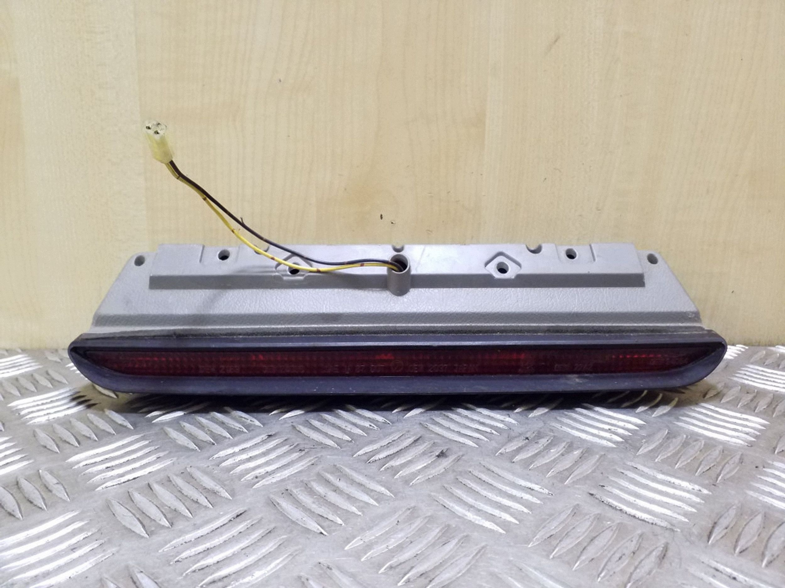 Feu stop arrière Subaru Forester SF (VAL56424) image 2