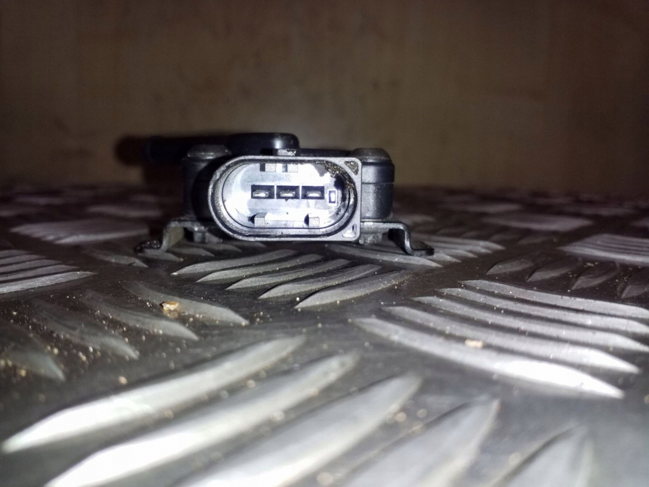 Uitlaatdruksensor BMW X3 E83 1362778921903 image 3