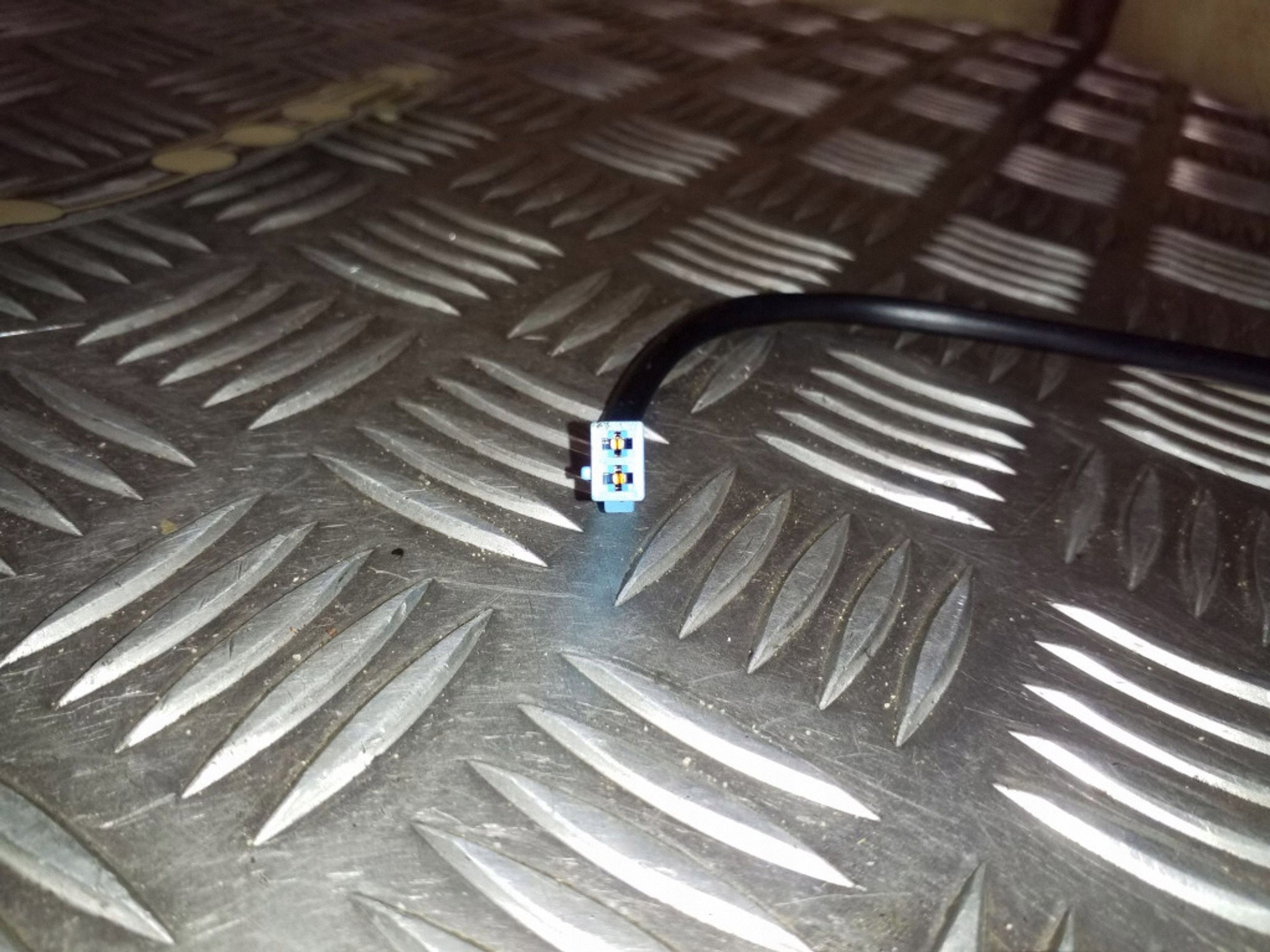 Sensor Dianteiro VW Passat CC Lado Esq. 1K8963553 image 3