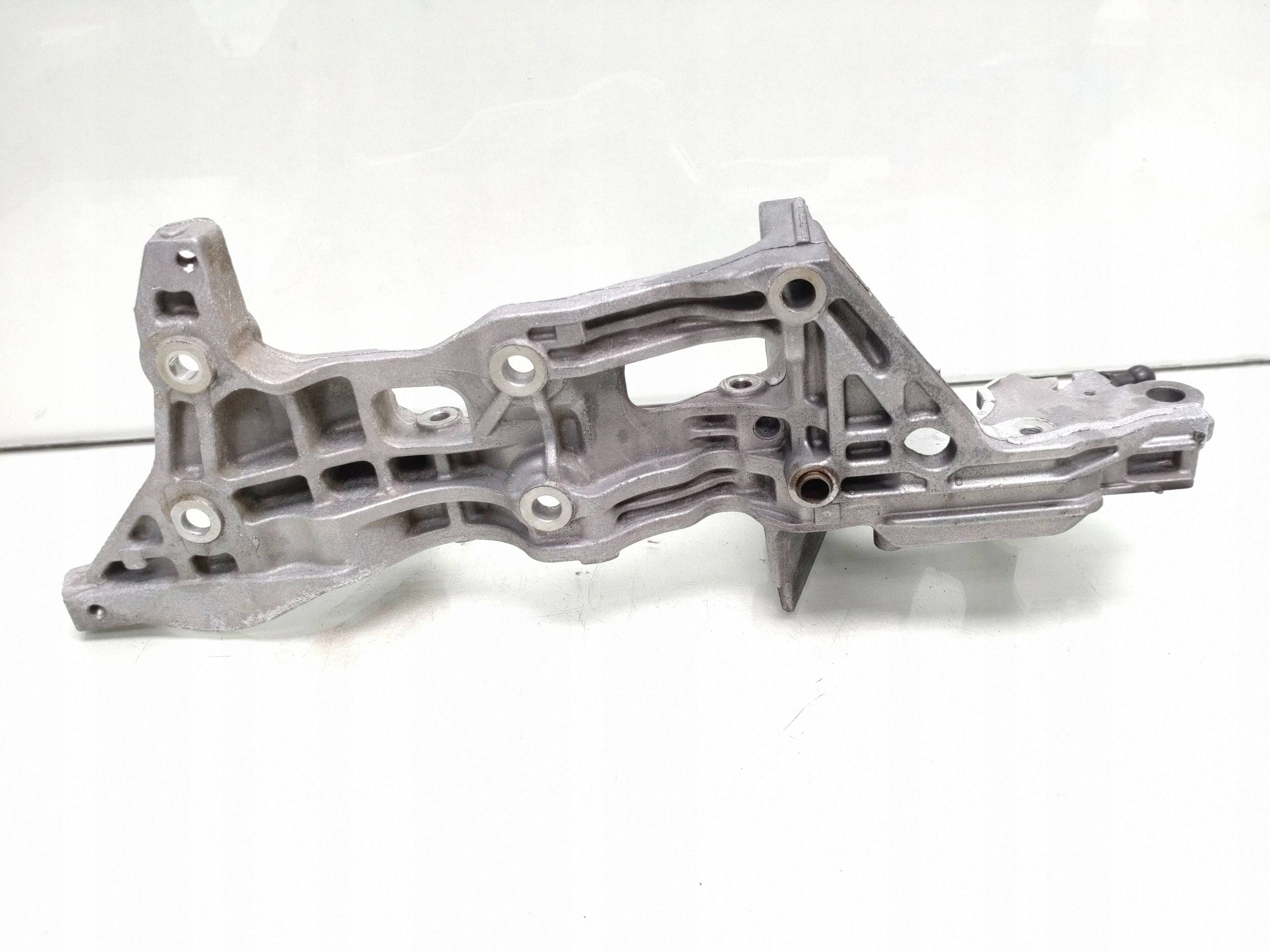 Support compresseur clim Seat Leon 5F 04L903143B image 5