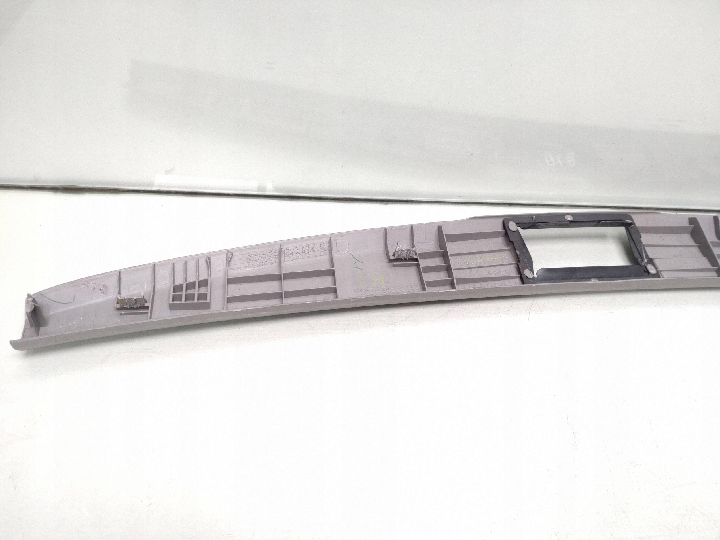 Protection seuil coffre Lexus SC 5838724010 image 5