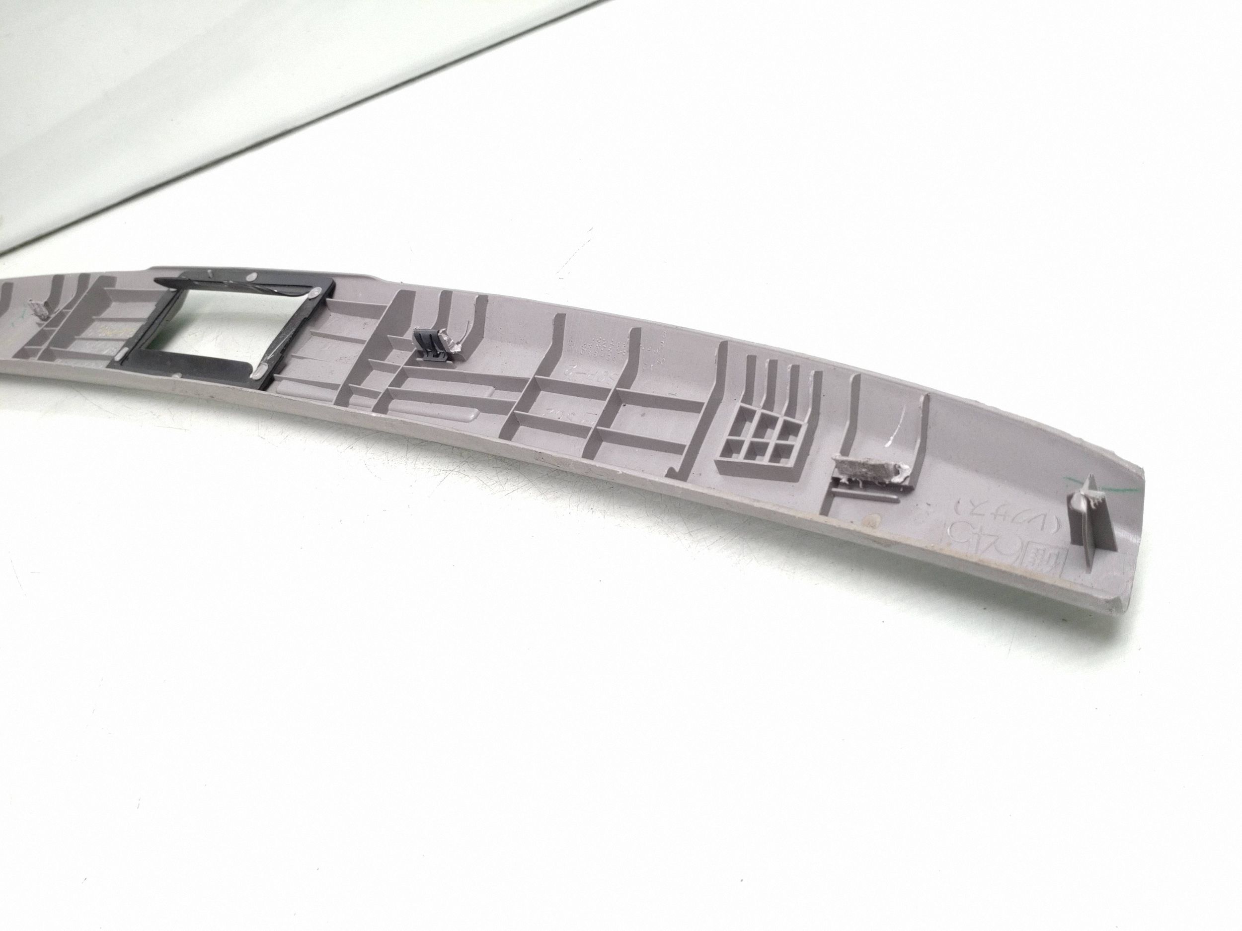 Protection seuil coffre Lexus SC 5838724010 image 6