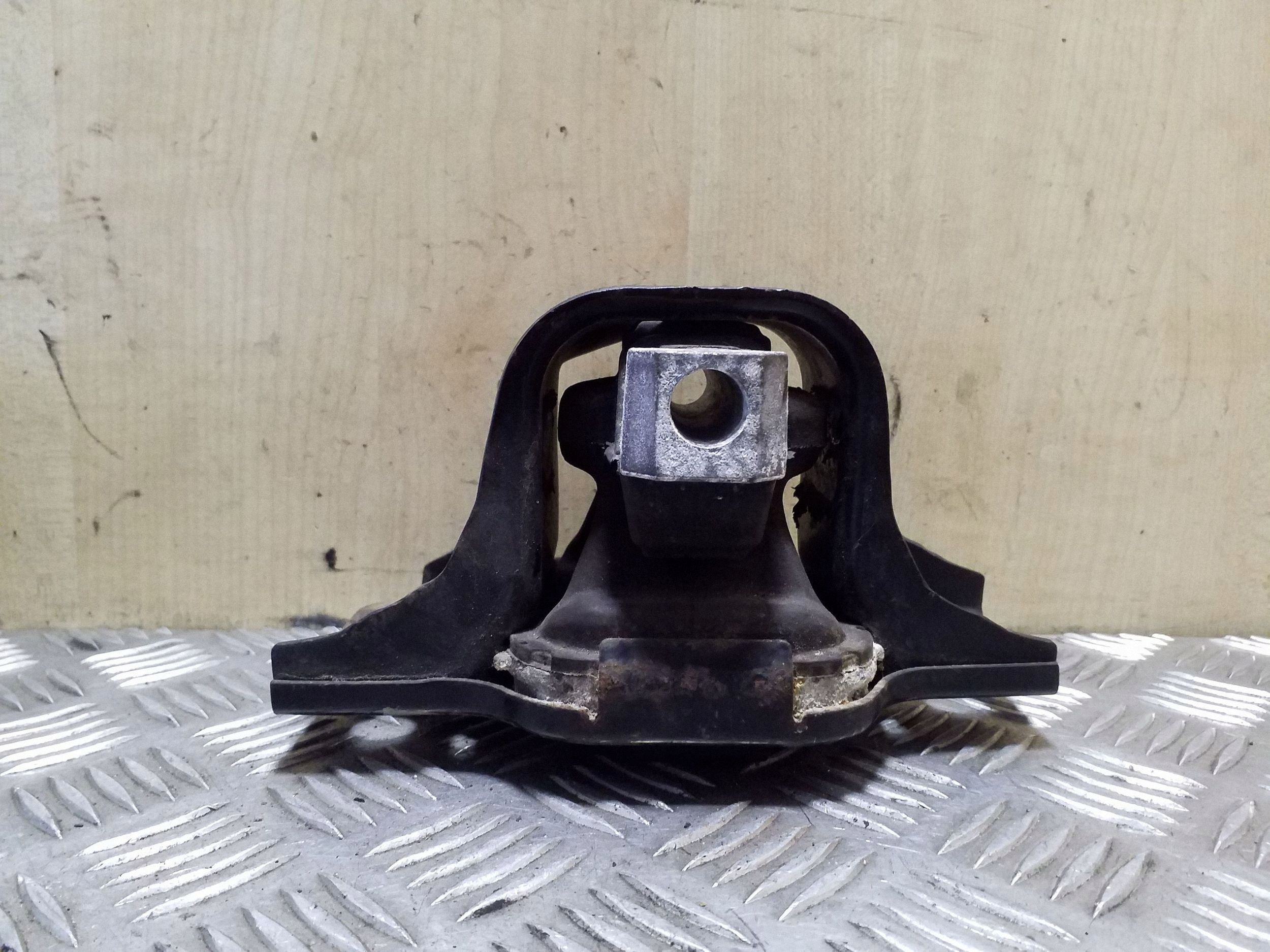 Support moteur avant RENAULT SCÉNIC II 8200014931F image 4