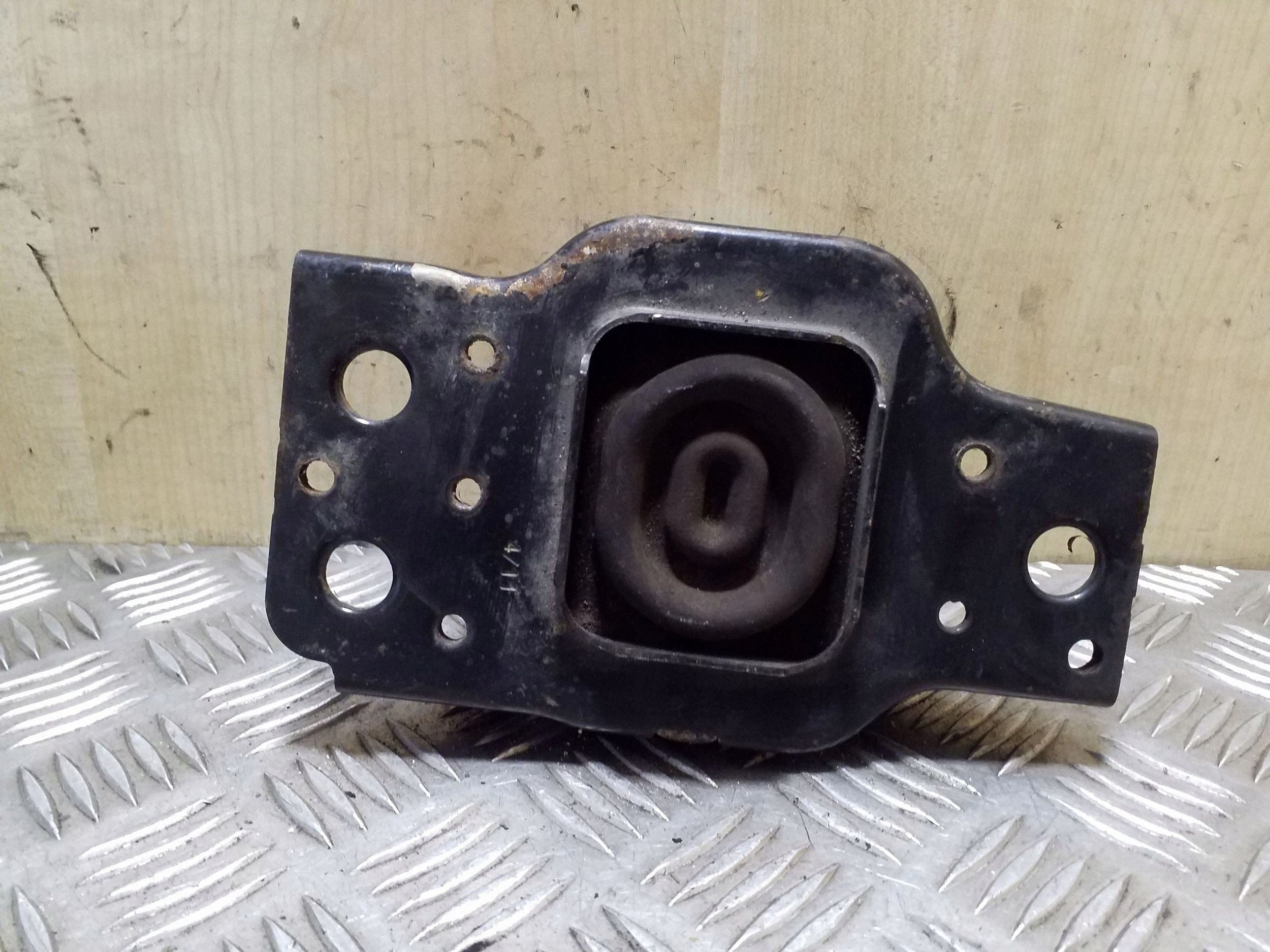 Support moteur avant RENAULT SCÉNIC II 8200014931F image 5