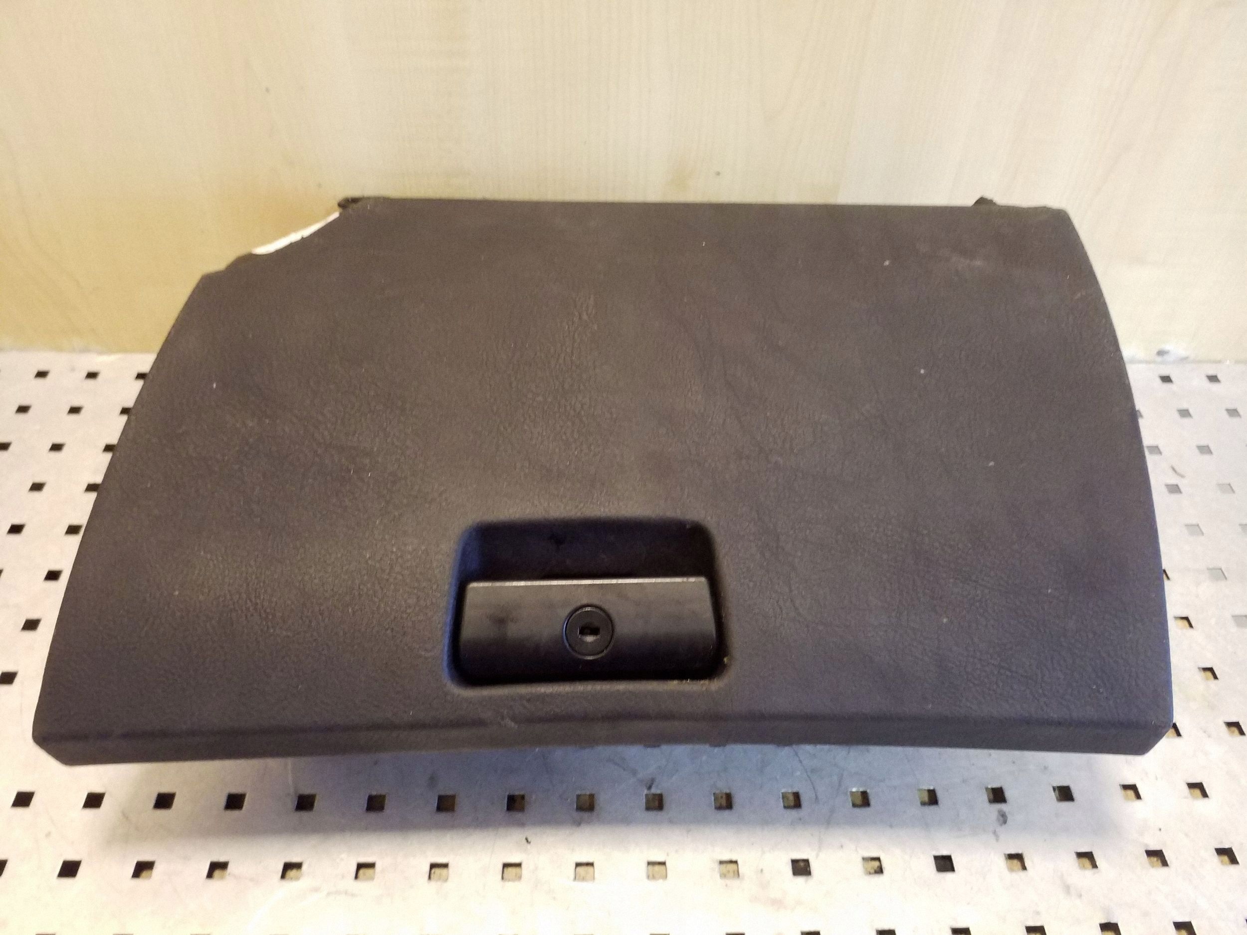 BMW X5 E53 Coffre à gants 824596909 image 2