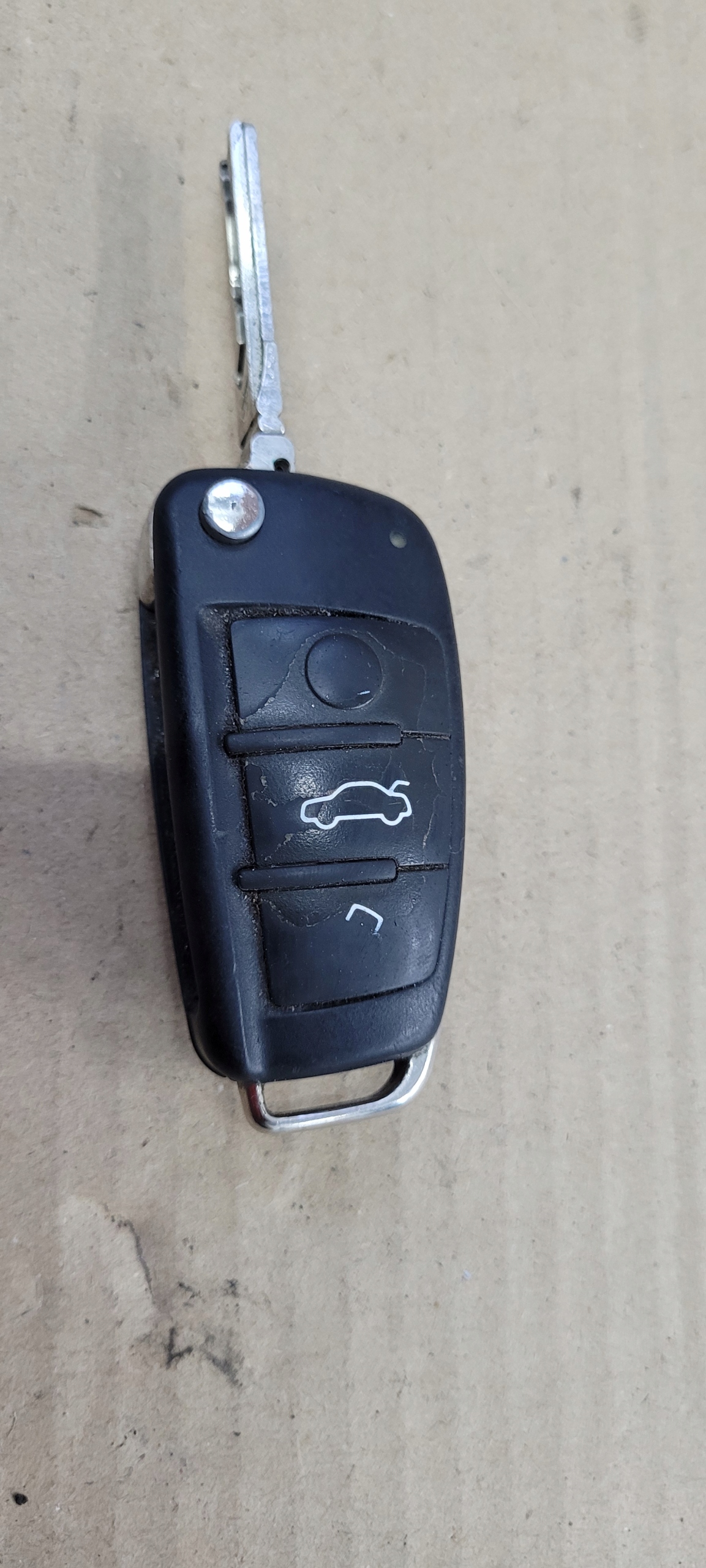Chaveiro Controle Audi A6 C6 Q7 4F0837220D image 2