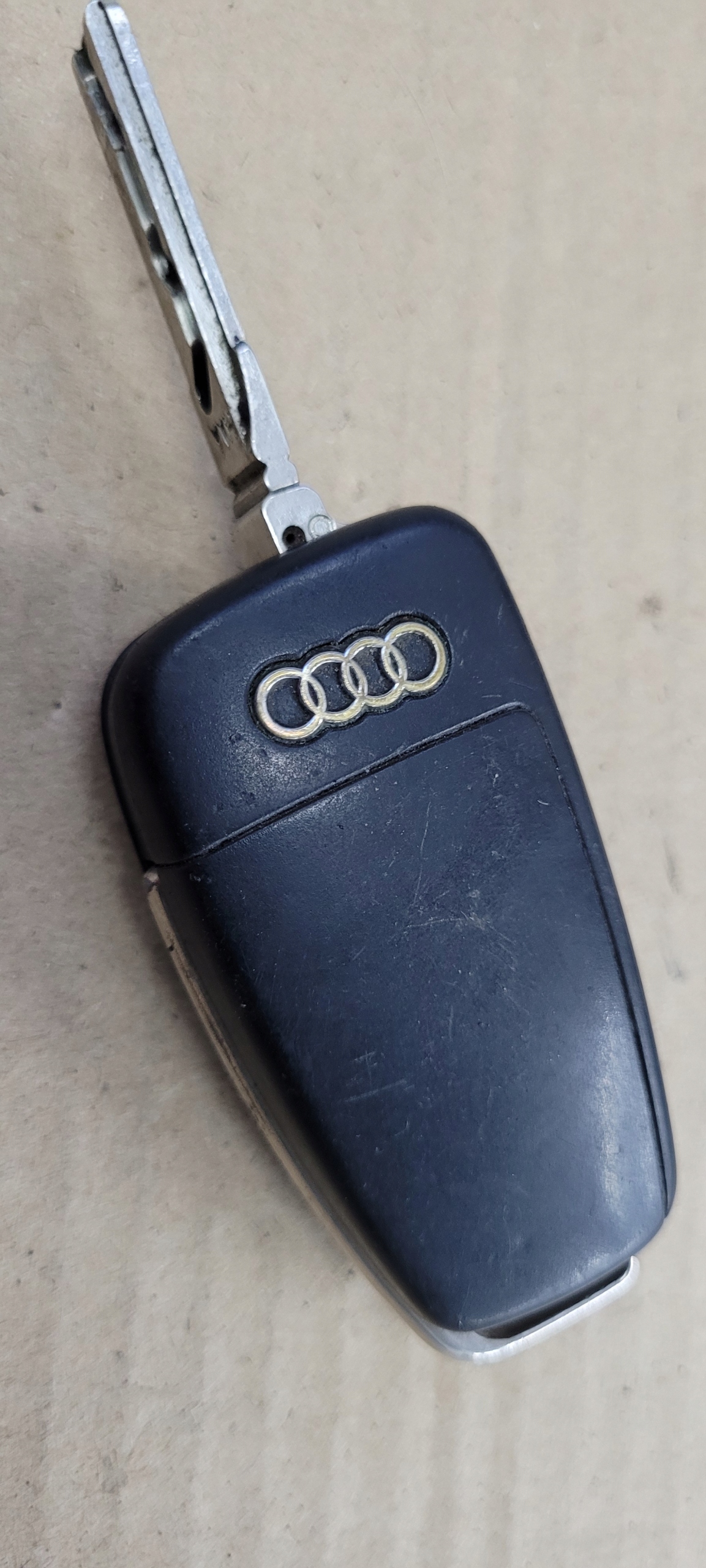Chaveiro Controle Audi A6 C6 Q7 4F0837220D image 5
