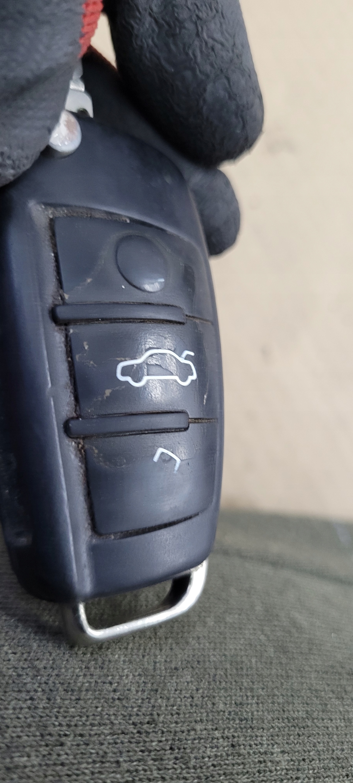 Chaveiro Controle Audi A6 C6 Q7 4F0837220D image 9