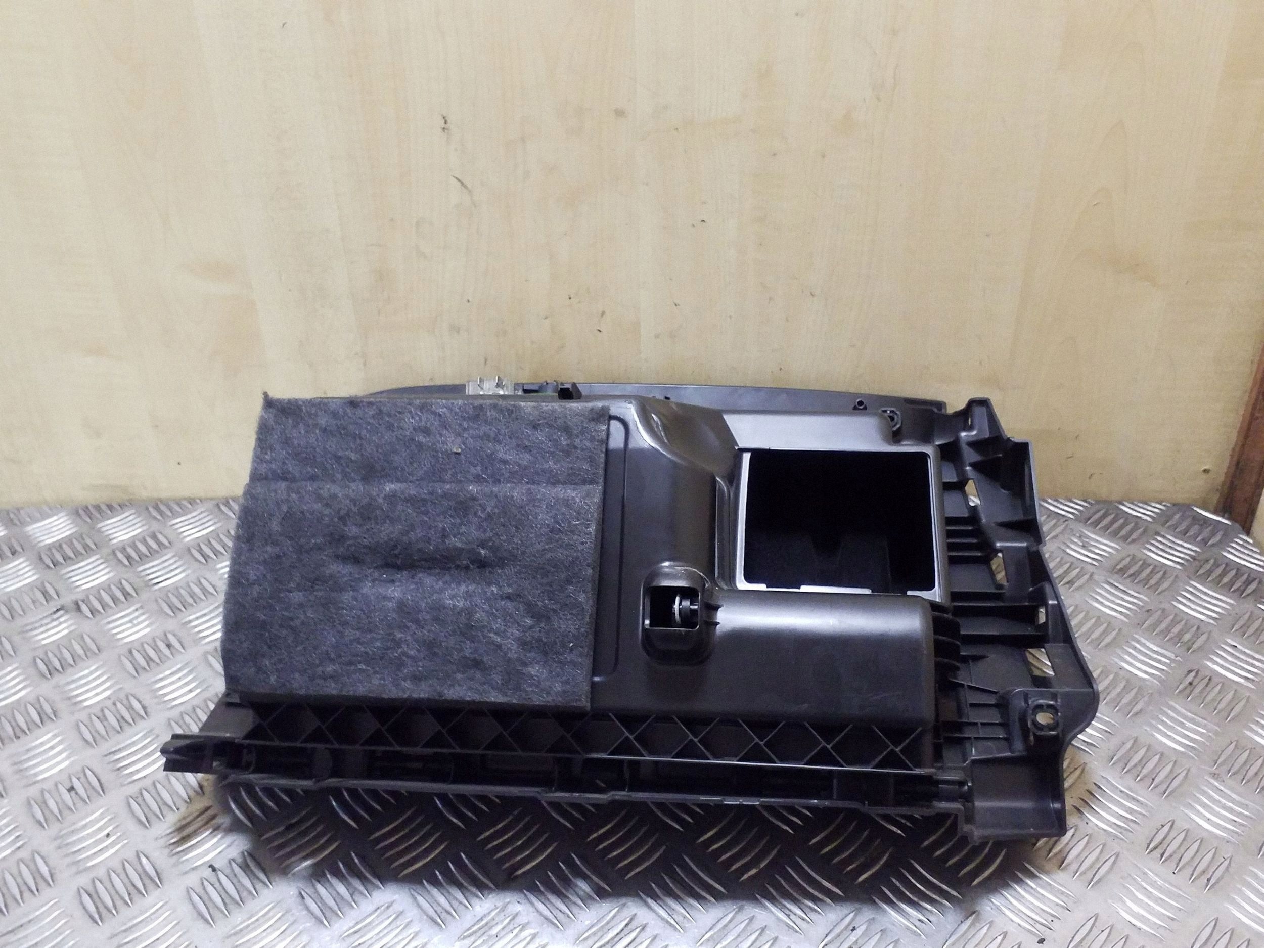 Opel Insignia A Boîte à Gants 13273294 image 4