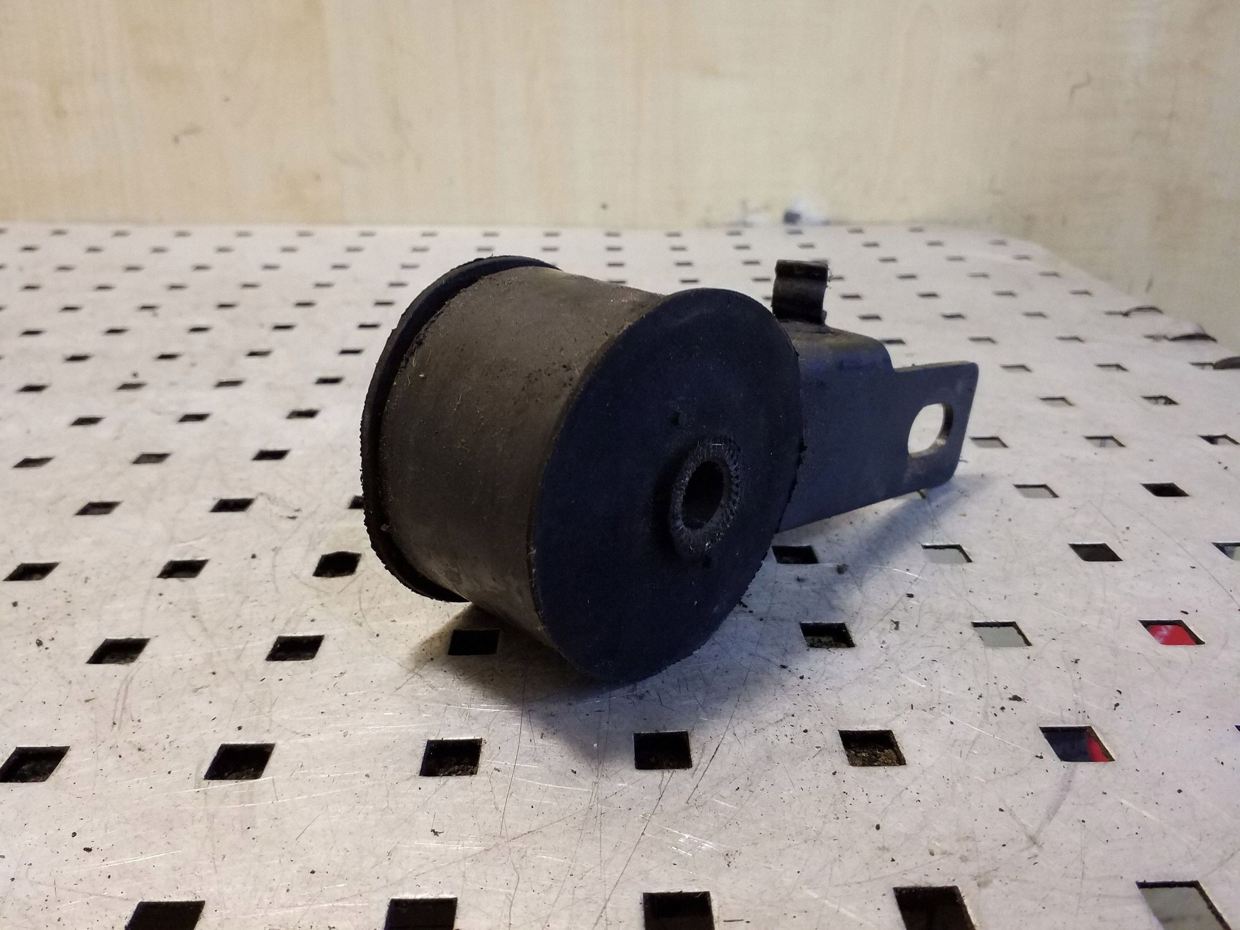 Front Engine Mount Land Rover Freelander 1.8L W177367 image 3
