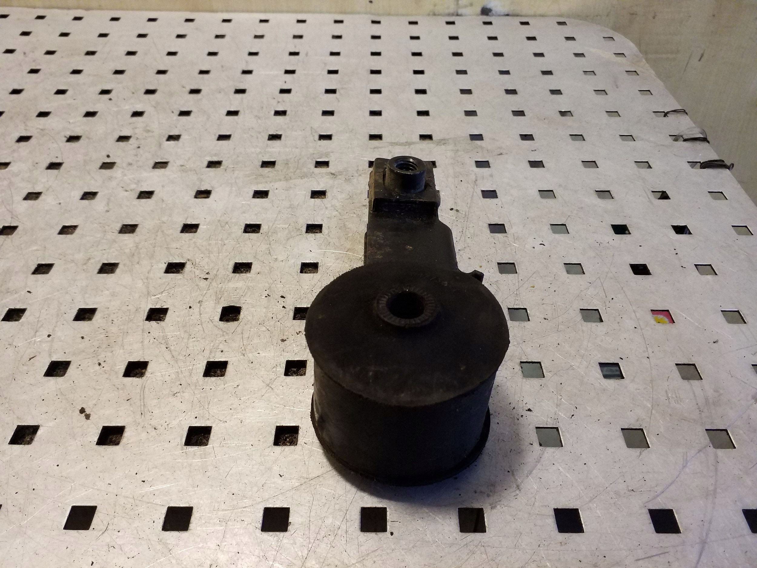 Front Engine Mount Land Rover Freelander 1.8L W177367 image 7