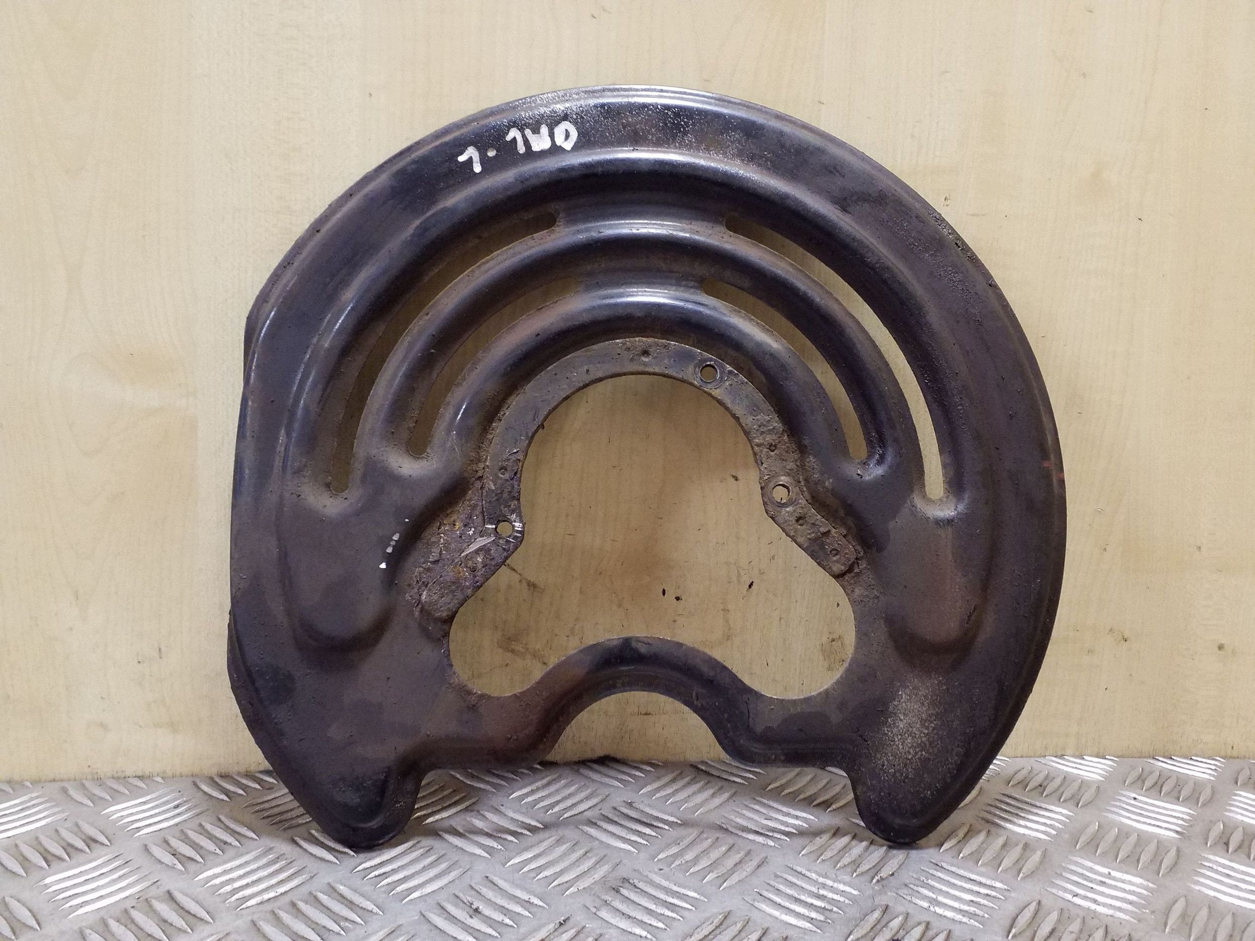 Nissan Primastar Rear Left Brake Disc Shield 8200741200
