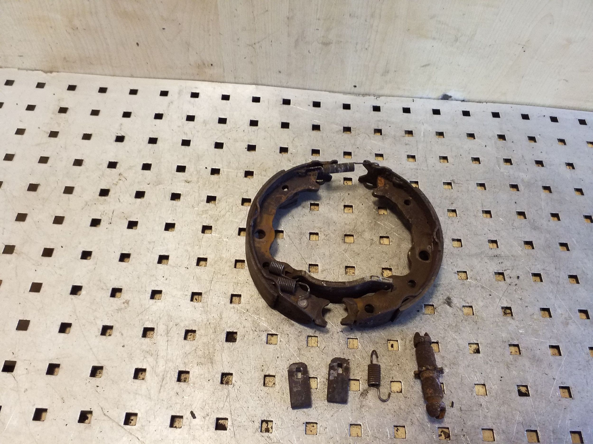 Subaru XV Rear Brake Pads Left VAL107655 Used