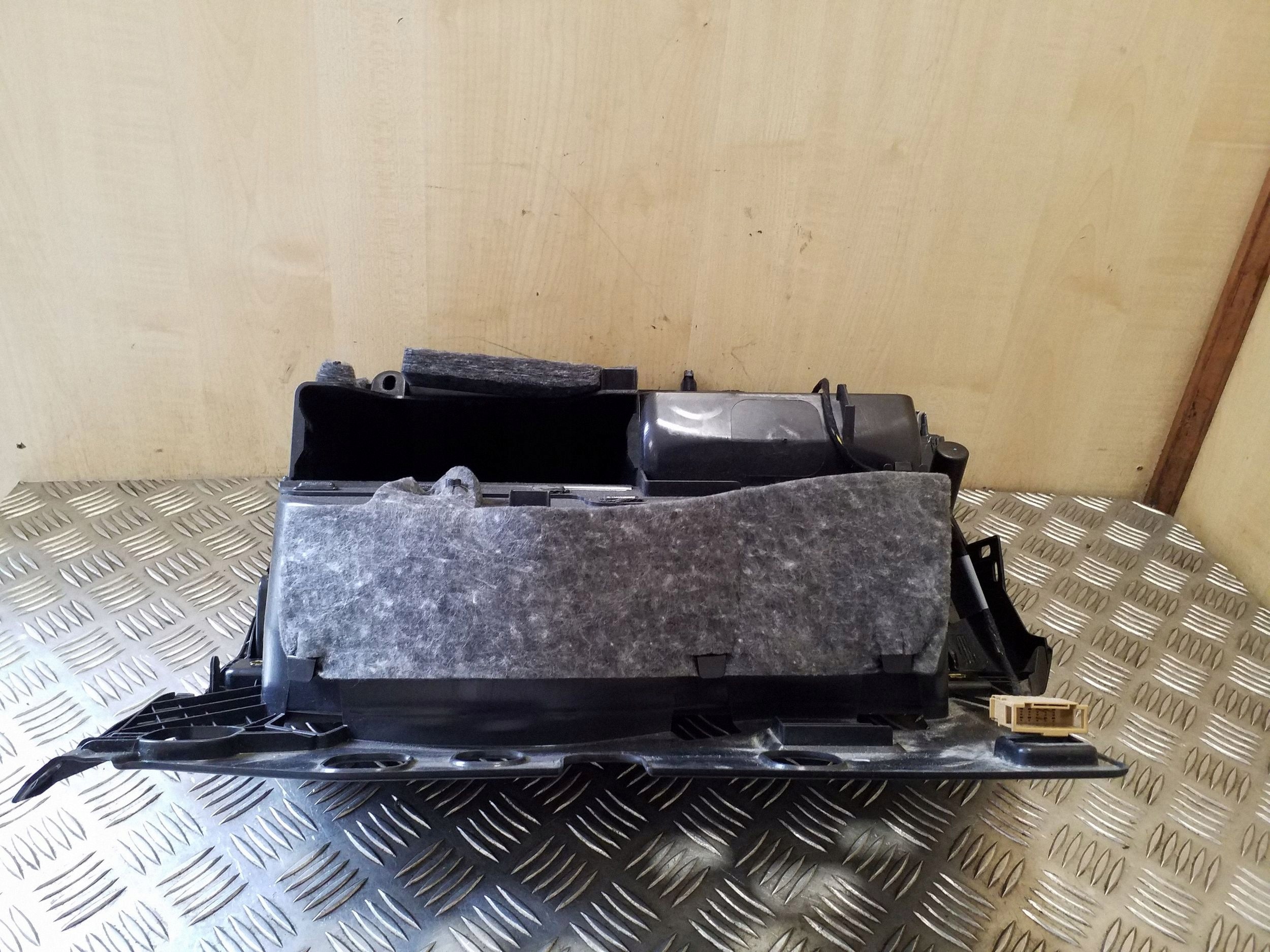 Audi A5 8T 8F Porta-luvas Completo 8K2857035A image 5