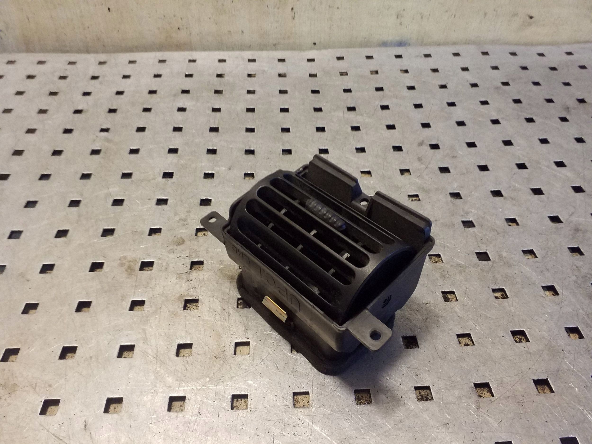 Opel Frontera B Lüftungsgitter links 8971465470 image 2