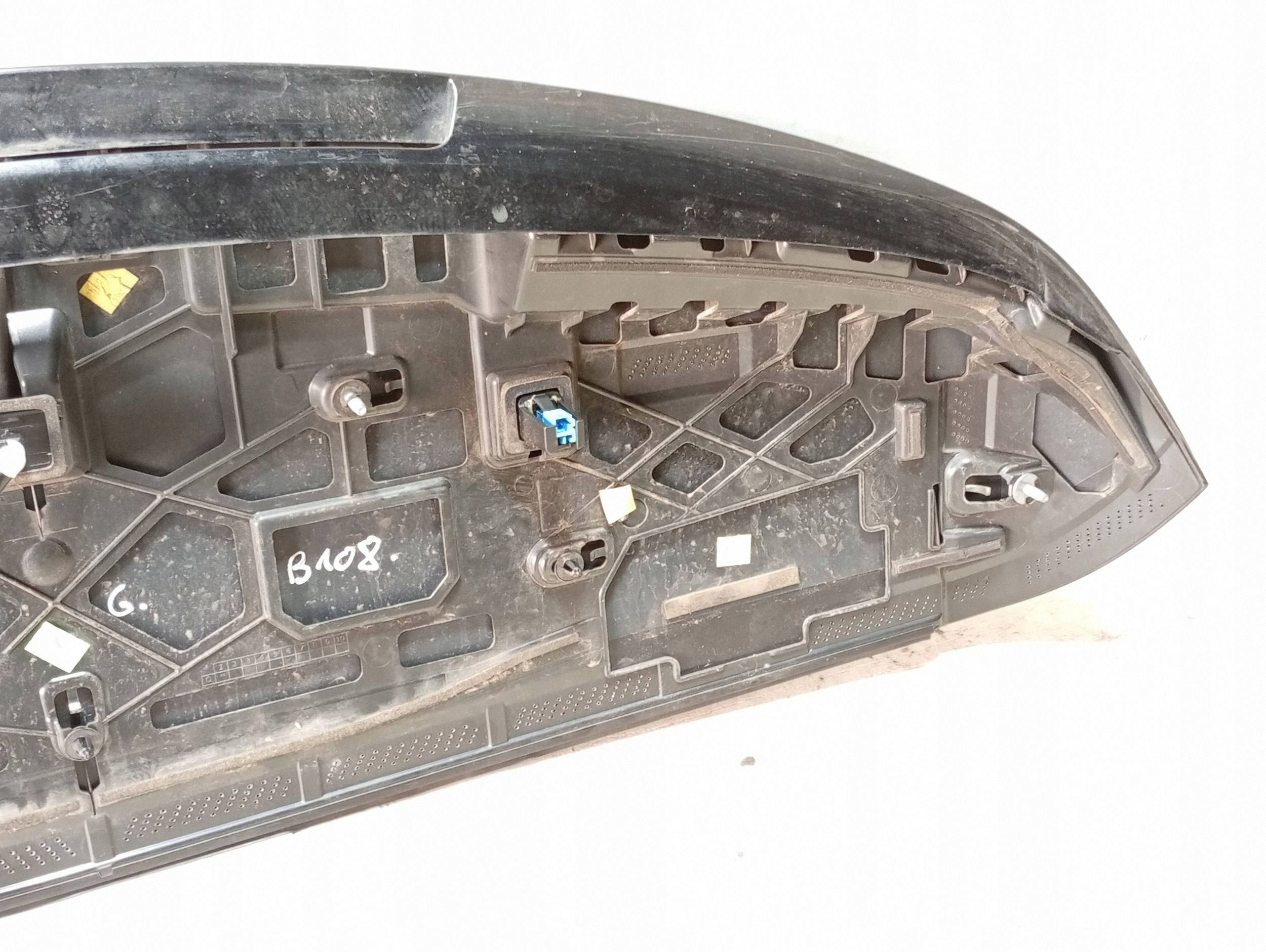 Spoiler de hayon Mercedes-Benz A1767901200 image 5