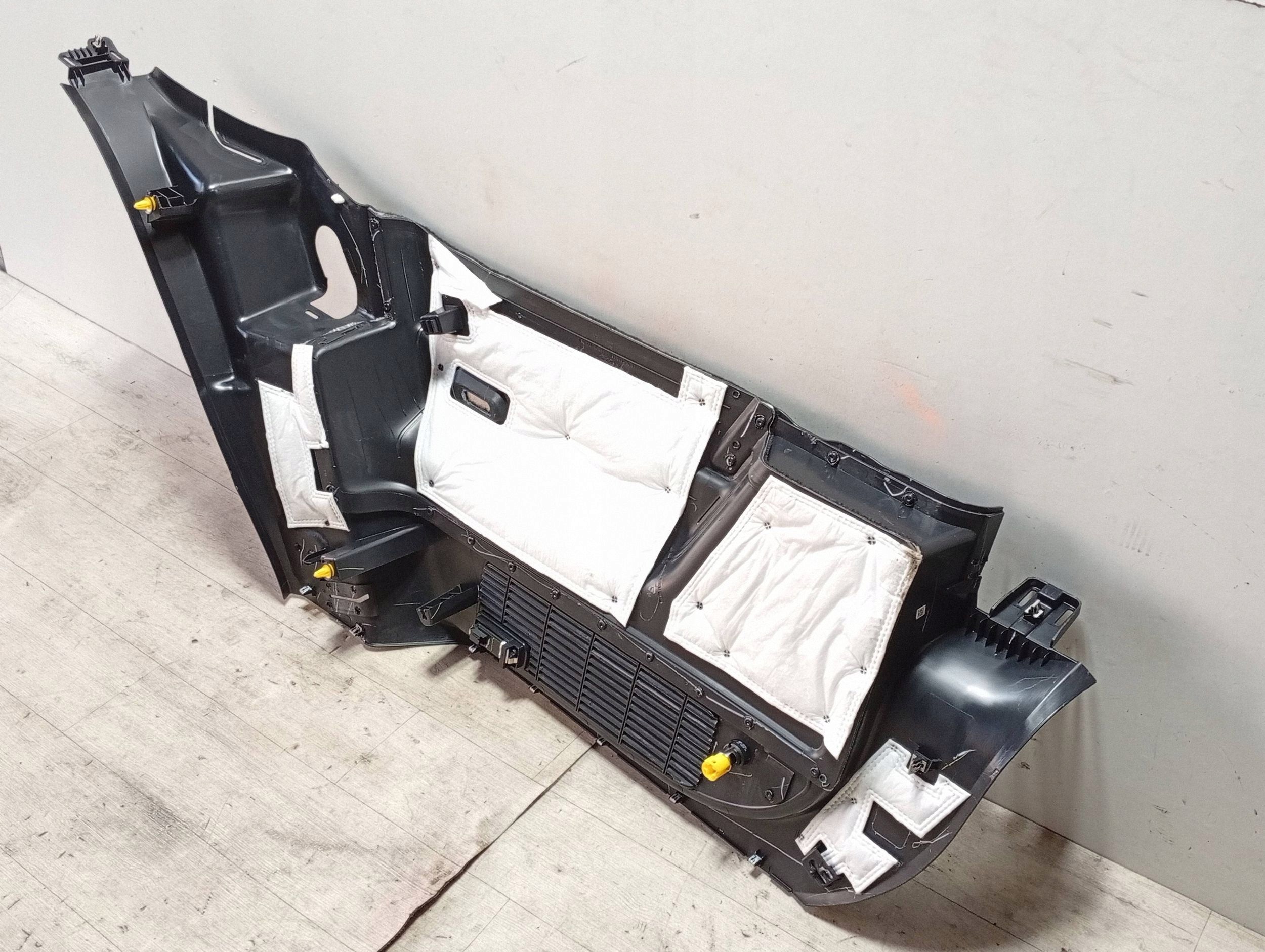 Ford Mustang Mach-E Panel Maletero Usado image 6