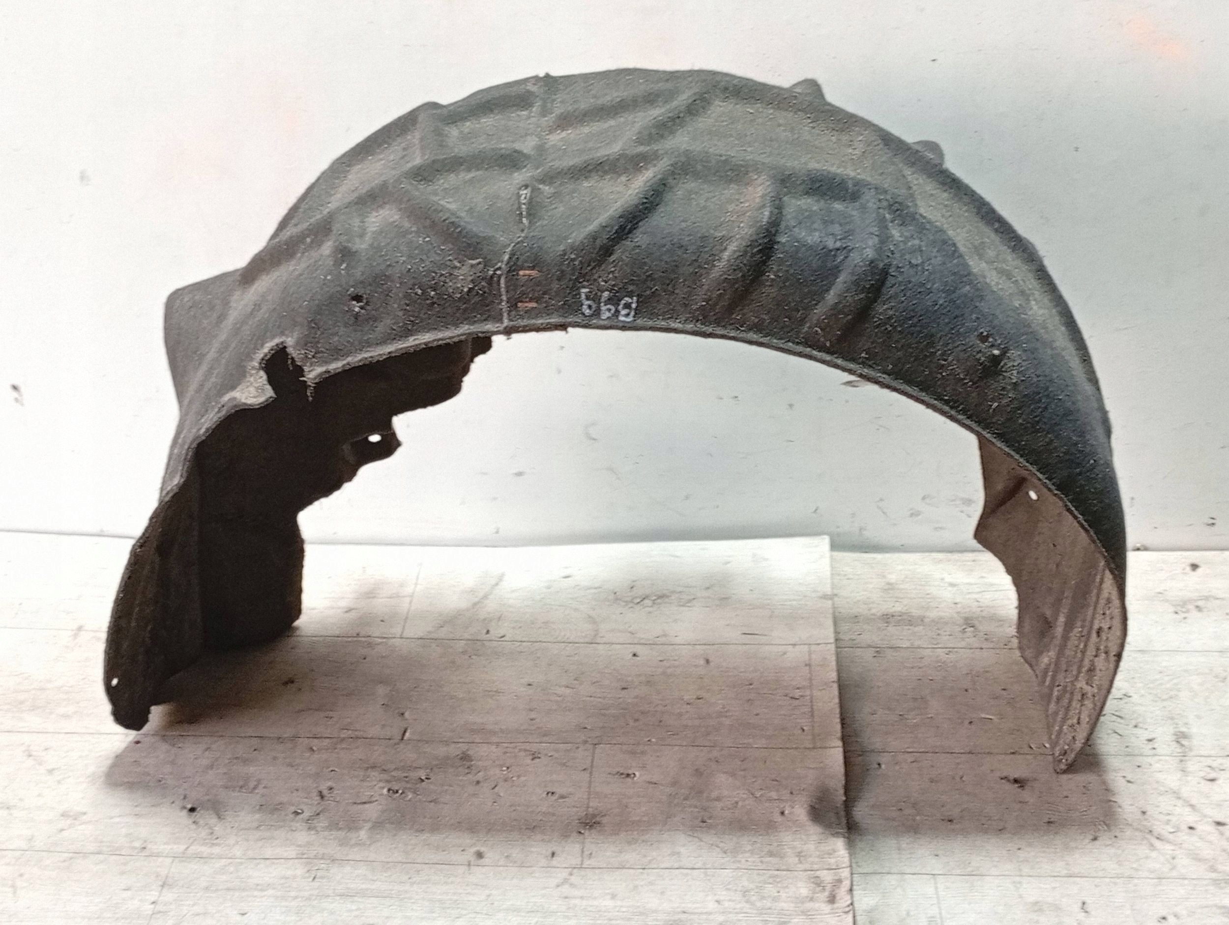 Seat Leon 5F taka lokasuoja FRC142913
