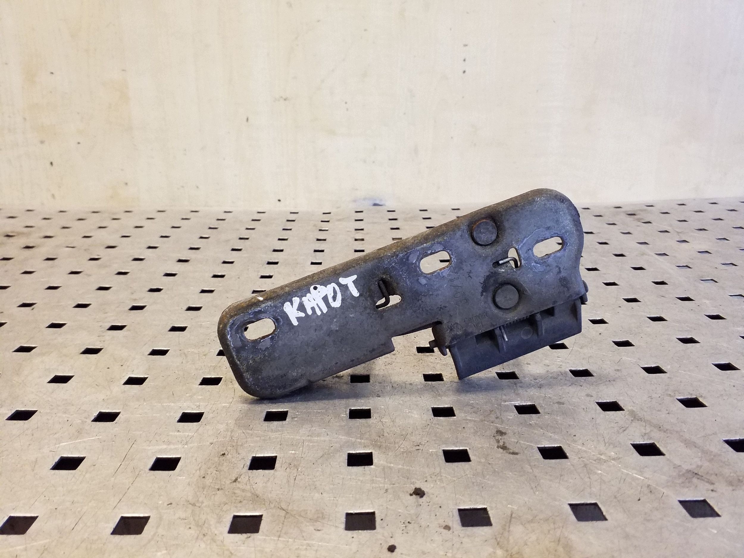 VW Golf VI Capot Charnière OEM VAL150989 image 3