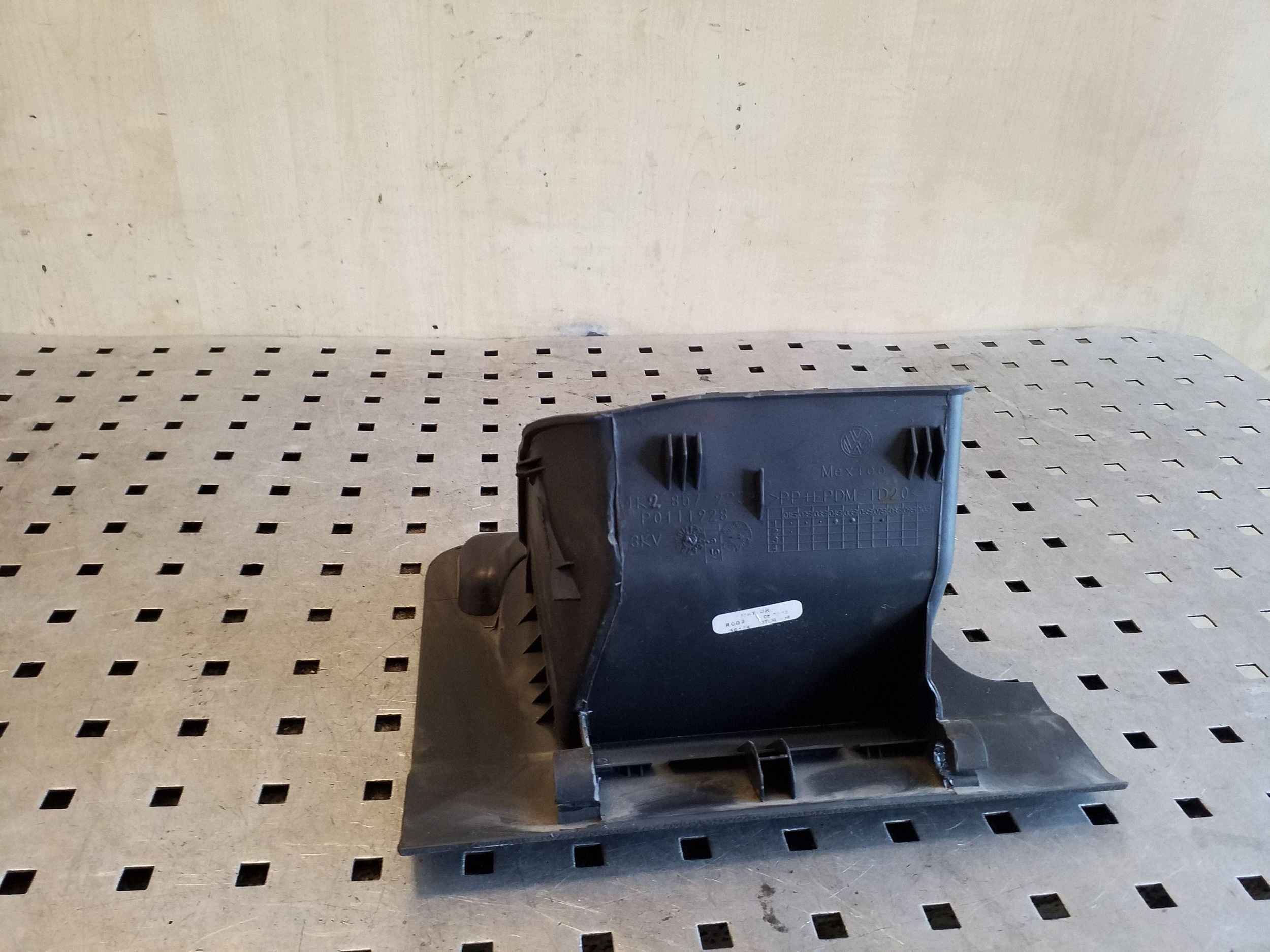 Compartiment de rangement Golf VI 1K2857923H image 3