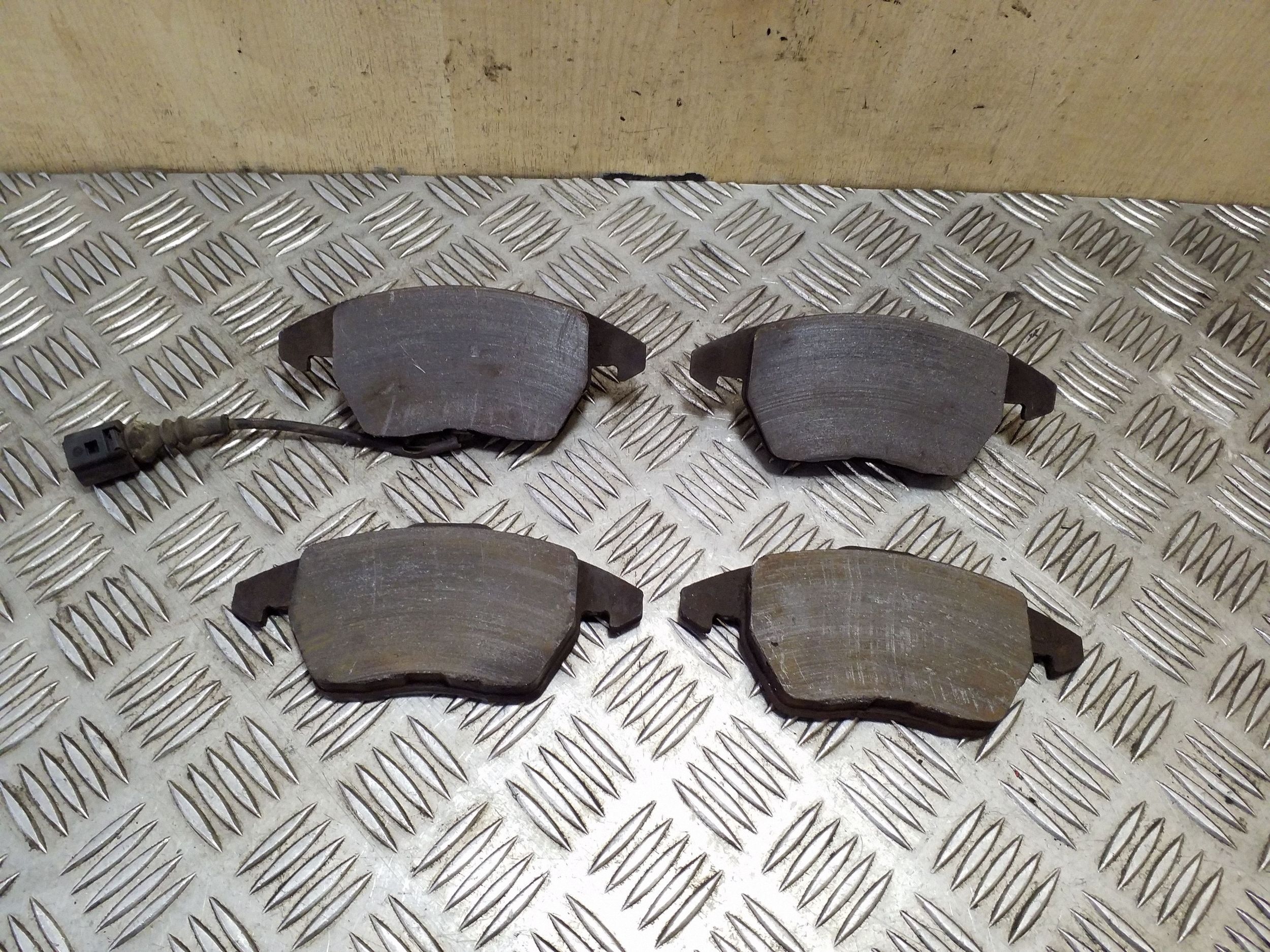 Plaquettes de frein avant VW Golf VI (VAL151441) image 2
