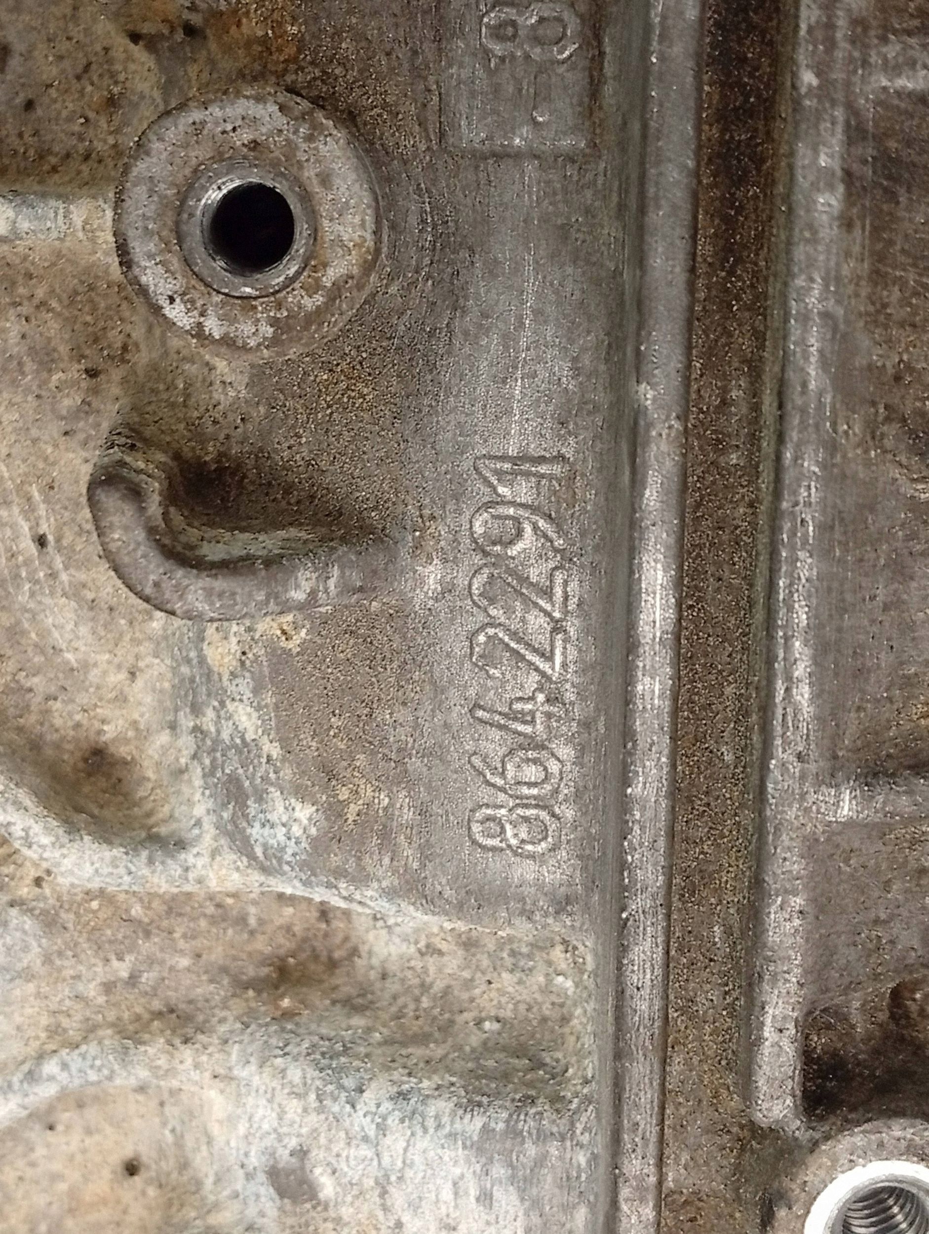 Culasse Ford Mondeo MK4 2.5T OEM 8642291 image 6