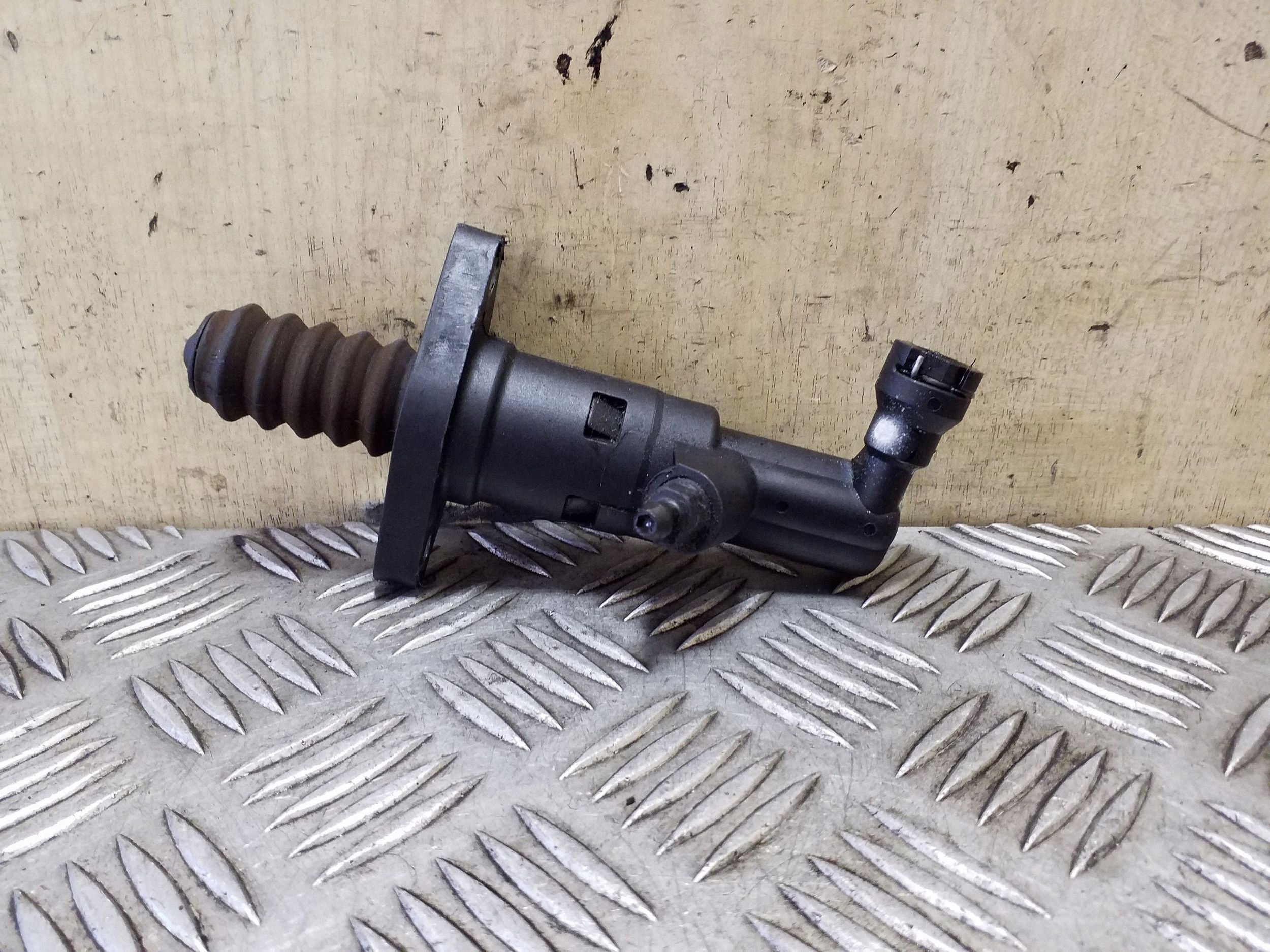 Embrayage VW Passat B8 6283000047 image 2