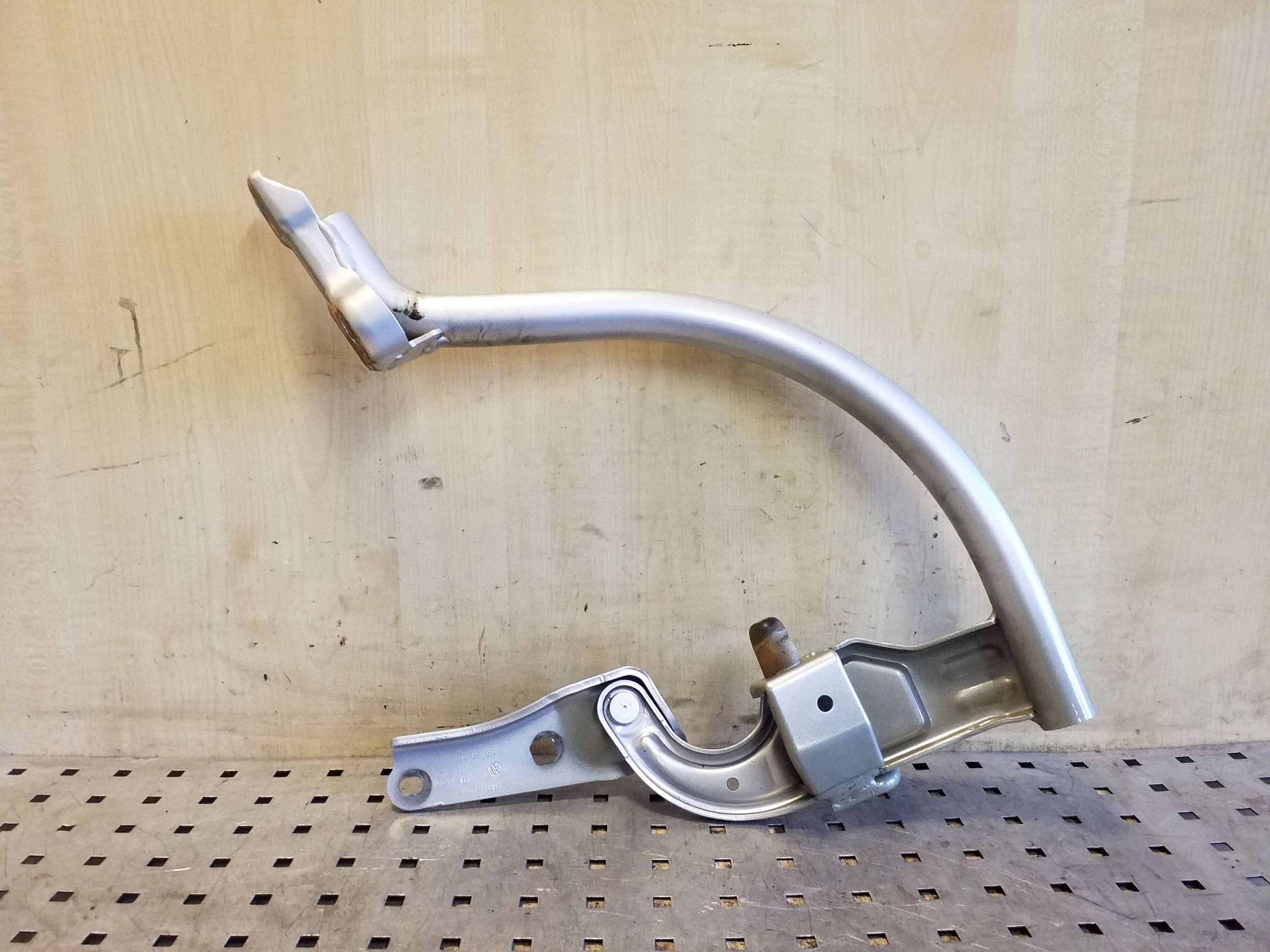 Bisagra de maletero VW Passat B8 derecha 3G5627302 image 2