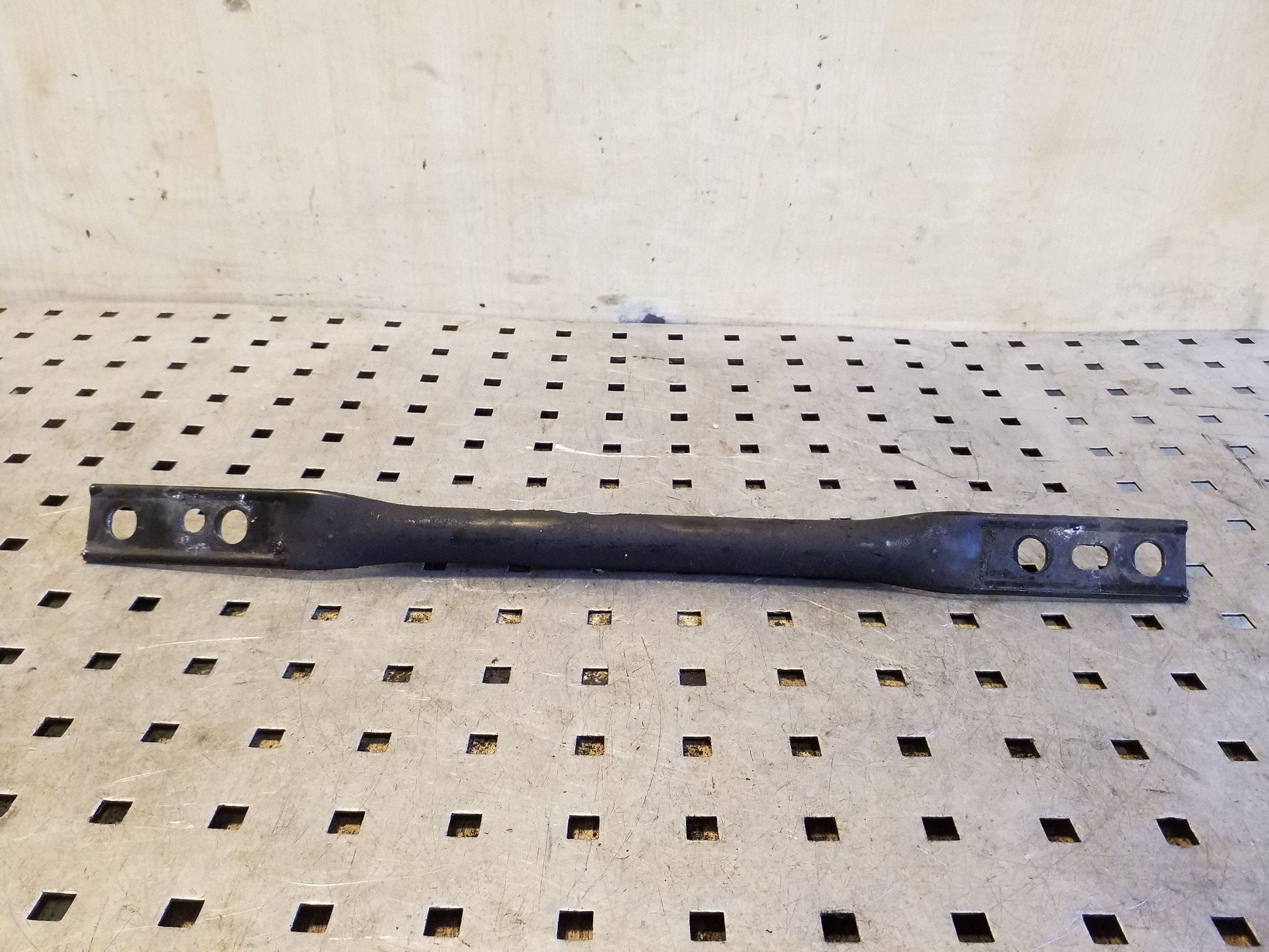 VW Passat B8 Hinterachsteil OEM VAL163162 image 3