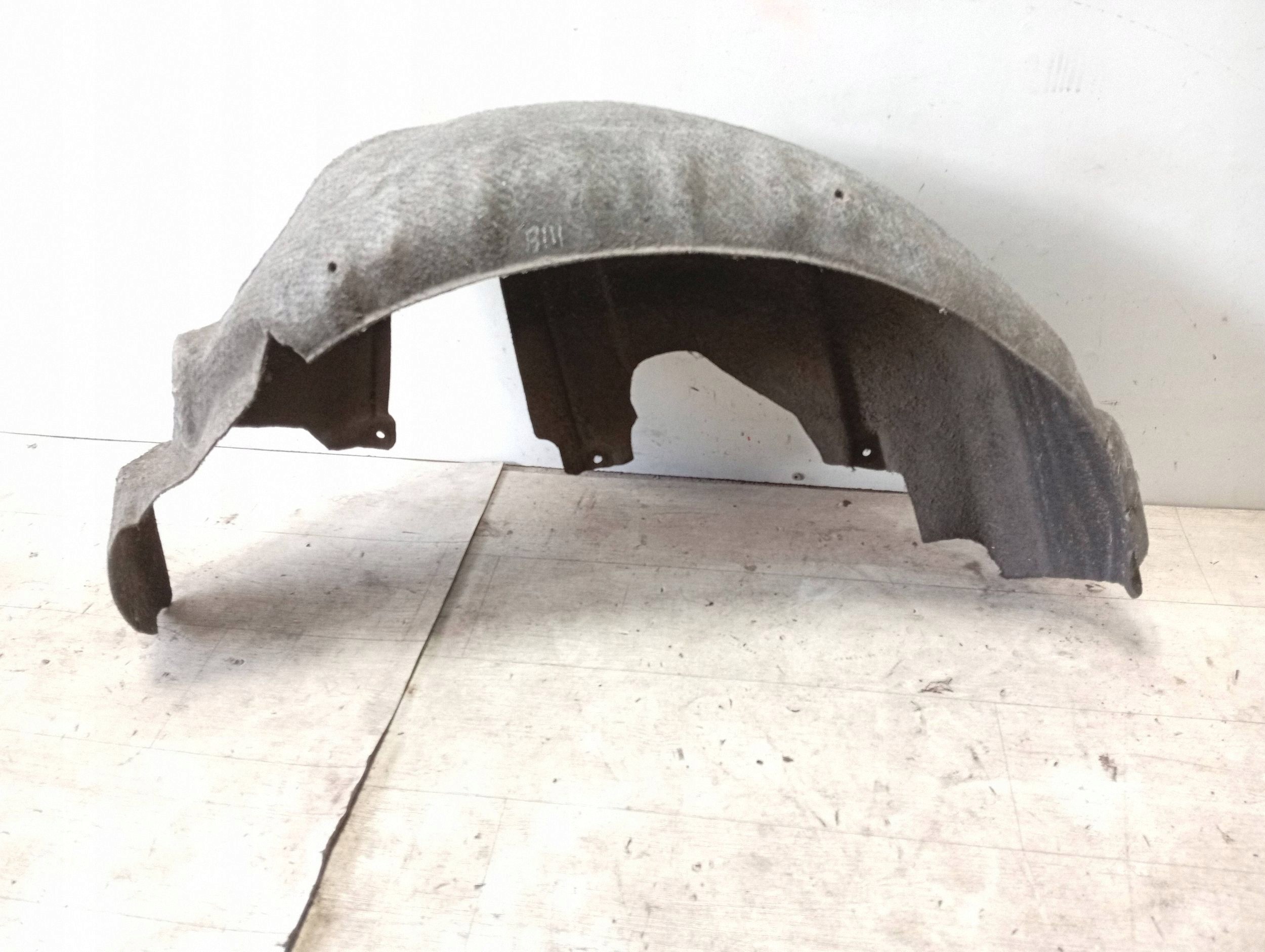 2015 Ford Fiesta Takalokasuoja FRC143422