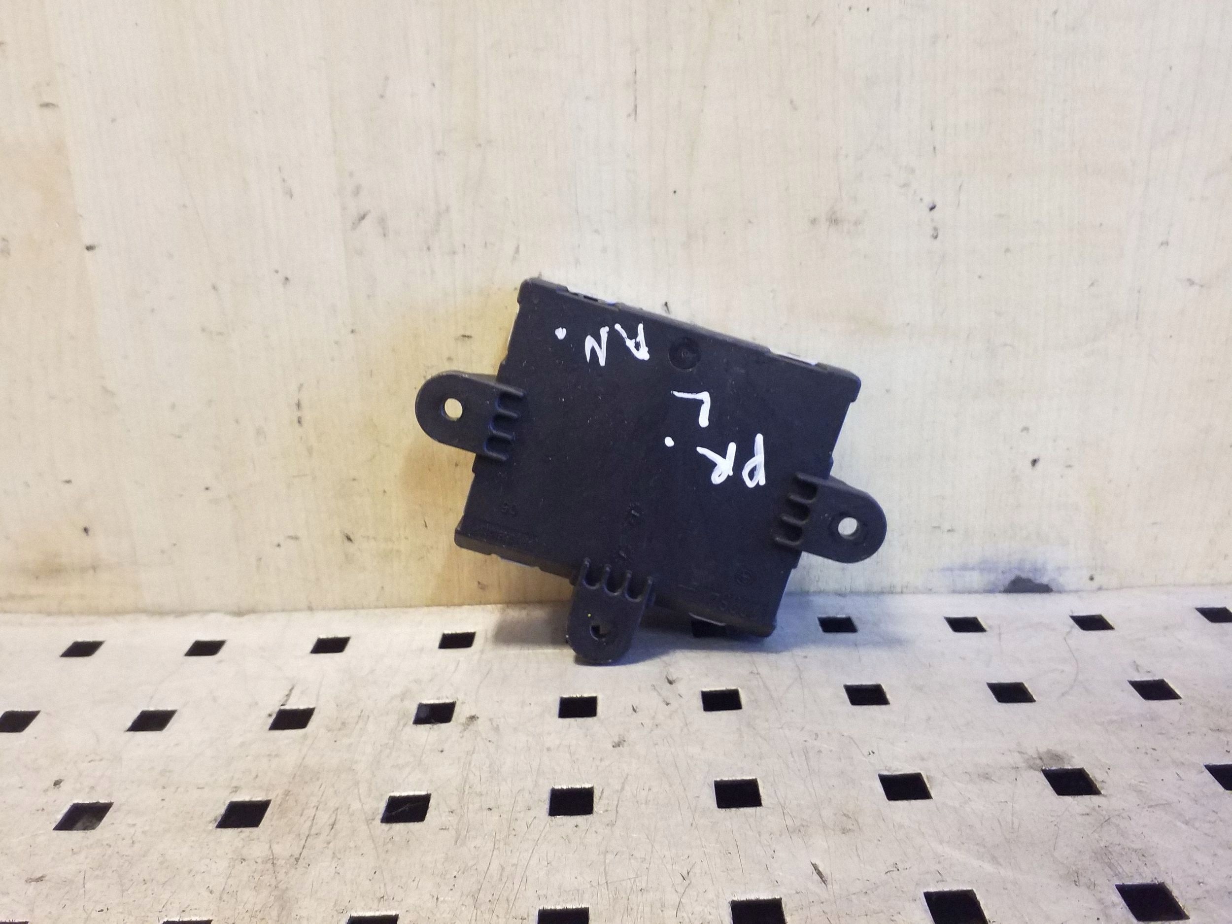 Module de porte avant Freelander 2 6G9T14B533KL image 3