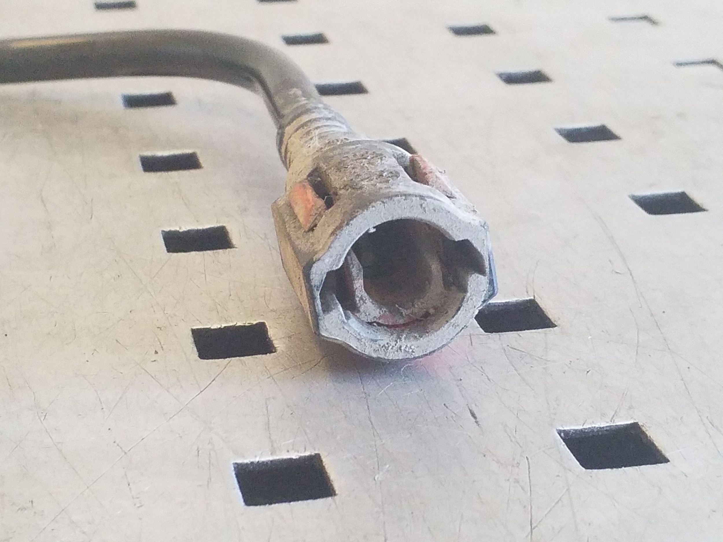 Conduite de carburant Lexus RX 330/350/400H image 3