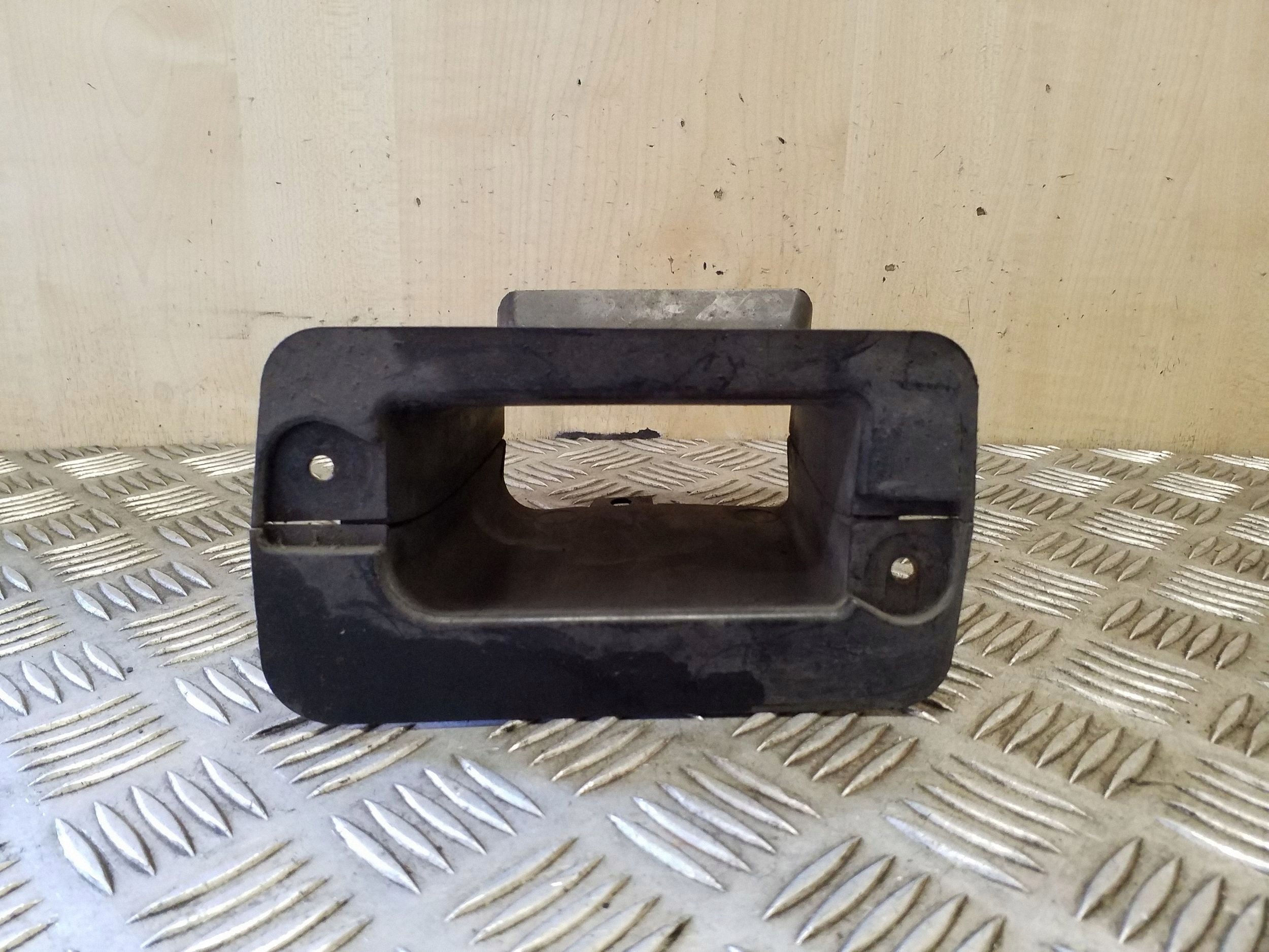 BMW 5 F10 F11 Brake Air Duct 51757185168