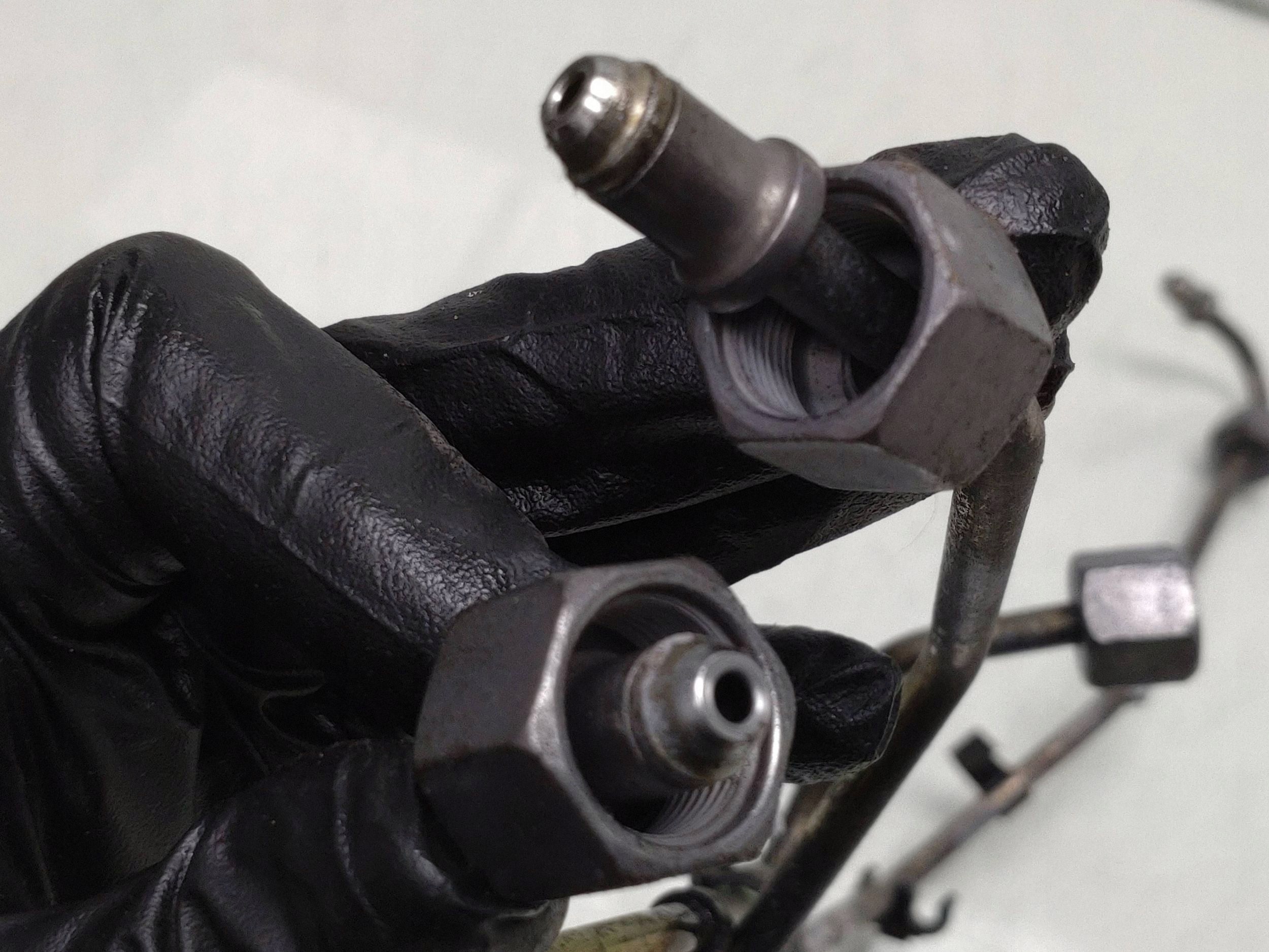 Conduite de carburant Audi A4 S4 B7 8E 8H FRC143852 image 3