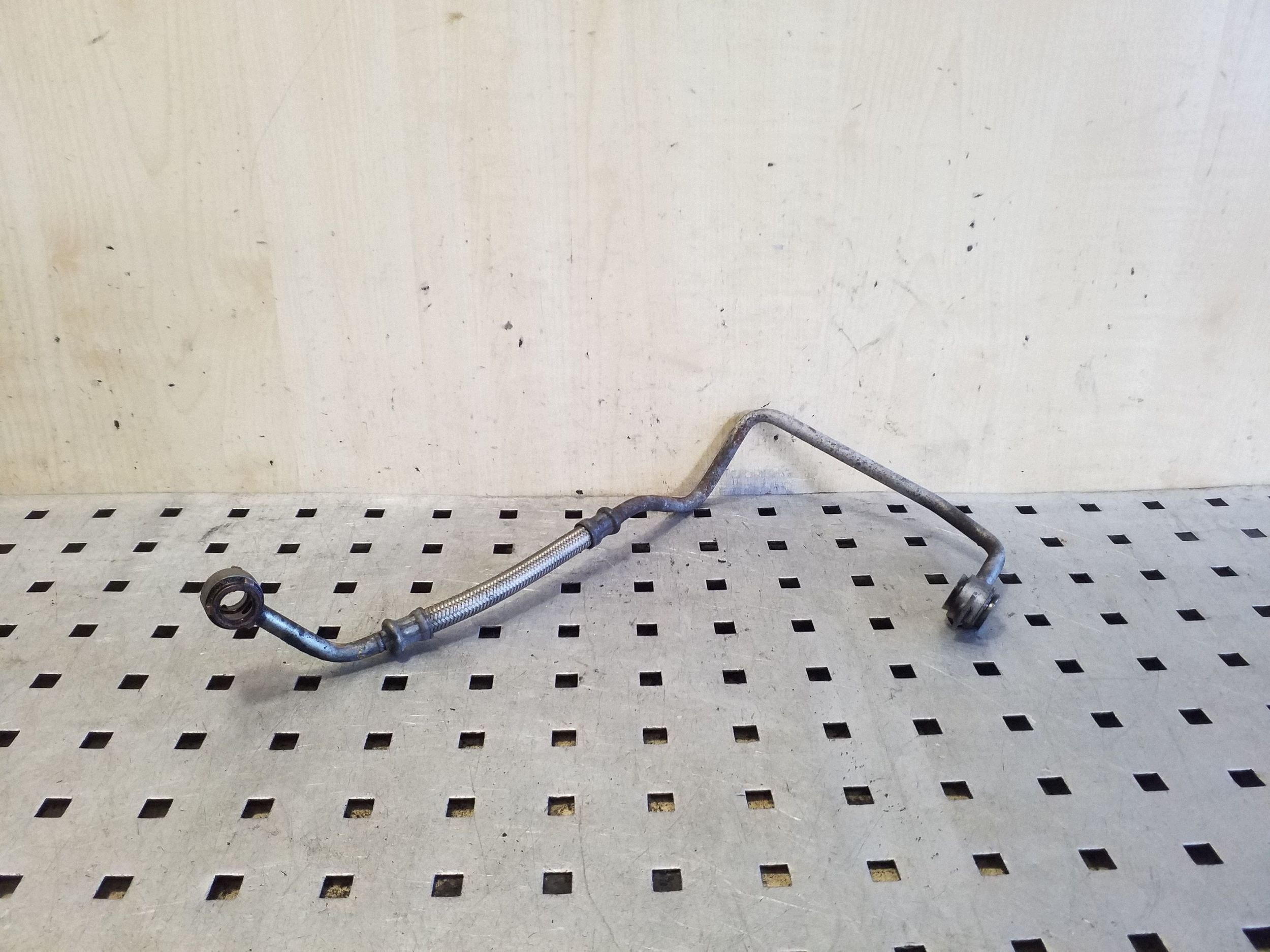 Conduit d'huile turbo Ford Transit Connect image 3