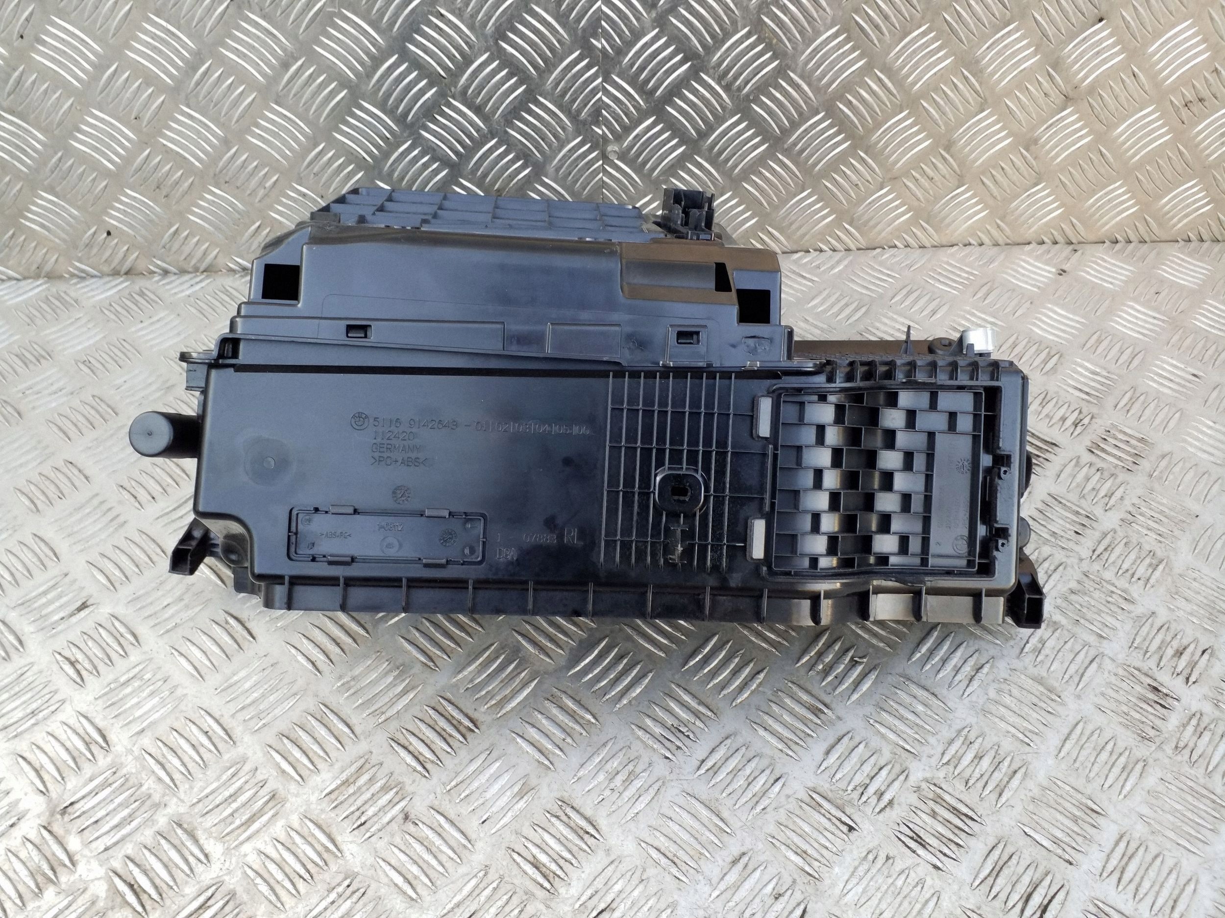 BMW 5 GT F07 Guantera Completa 51169142631 image 3