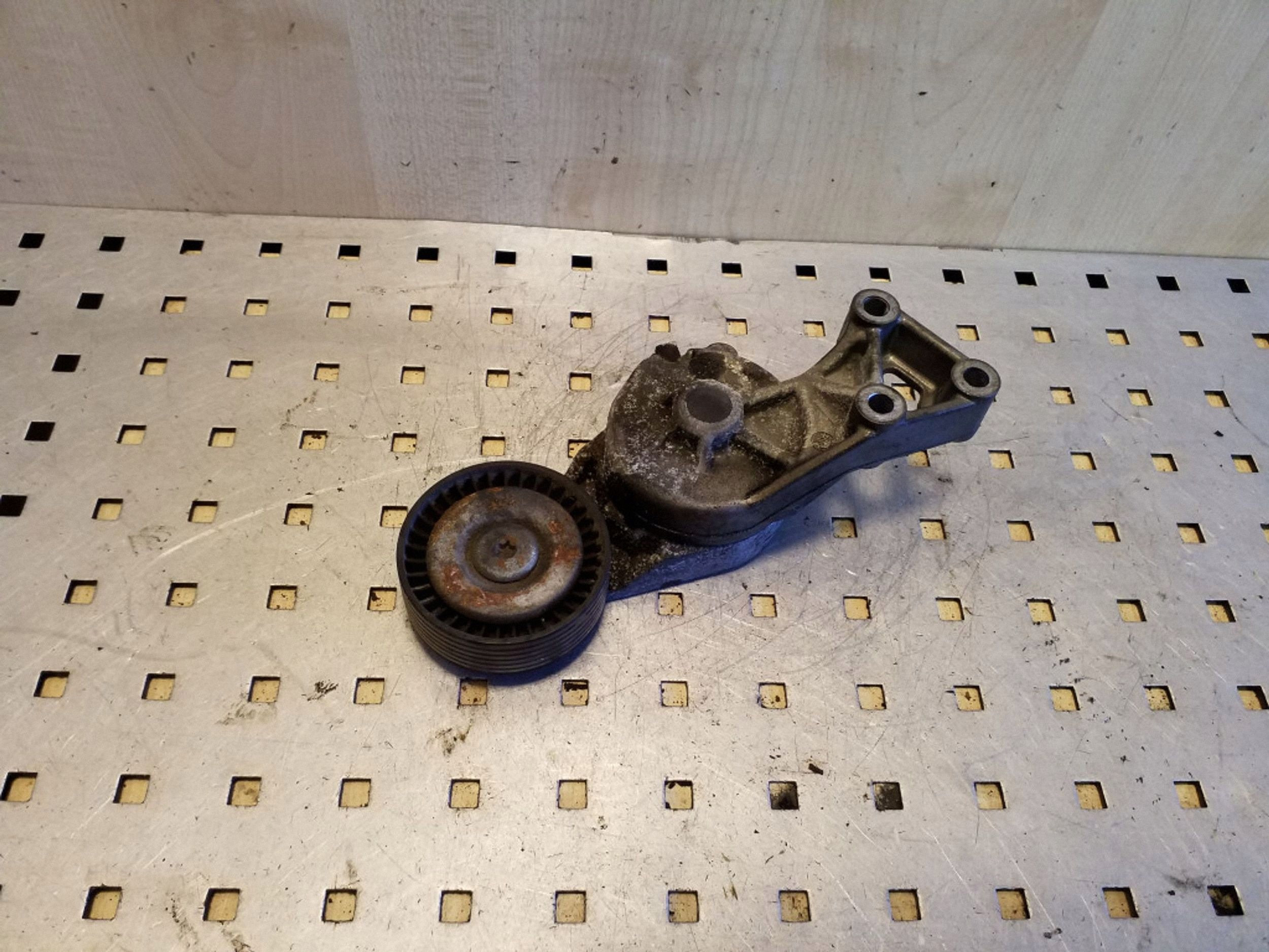 SEAT ALHAMBRA MK1 Spanner Alternatorriemen 038903315F