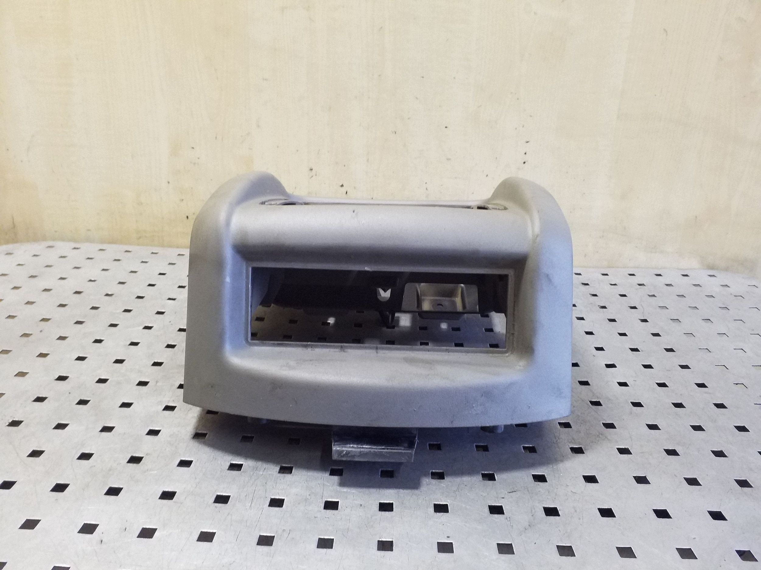 Nissan NV400 Ablage Dachhimmel Vorne image 5