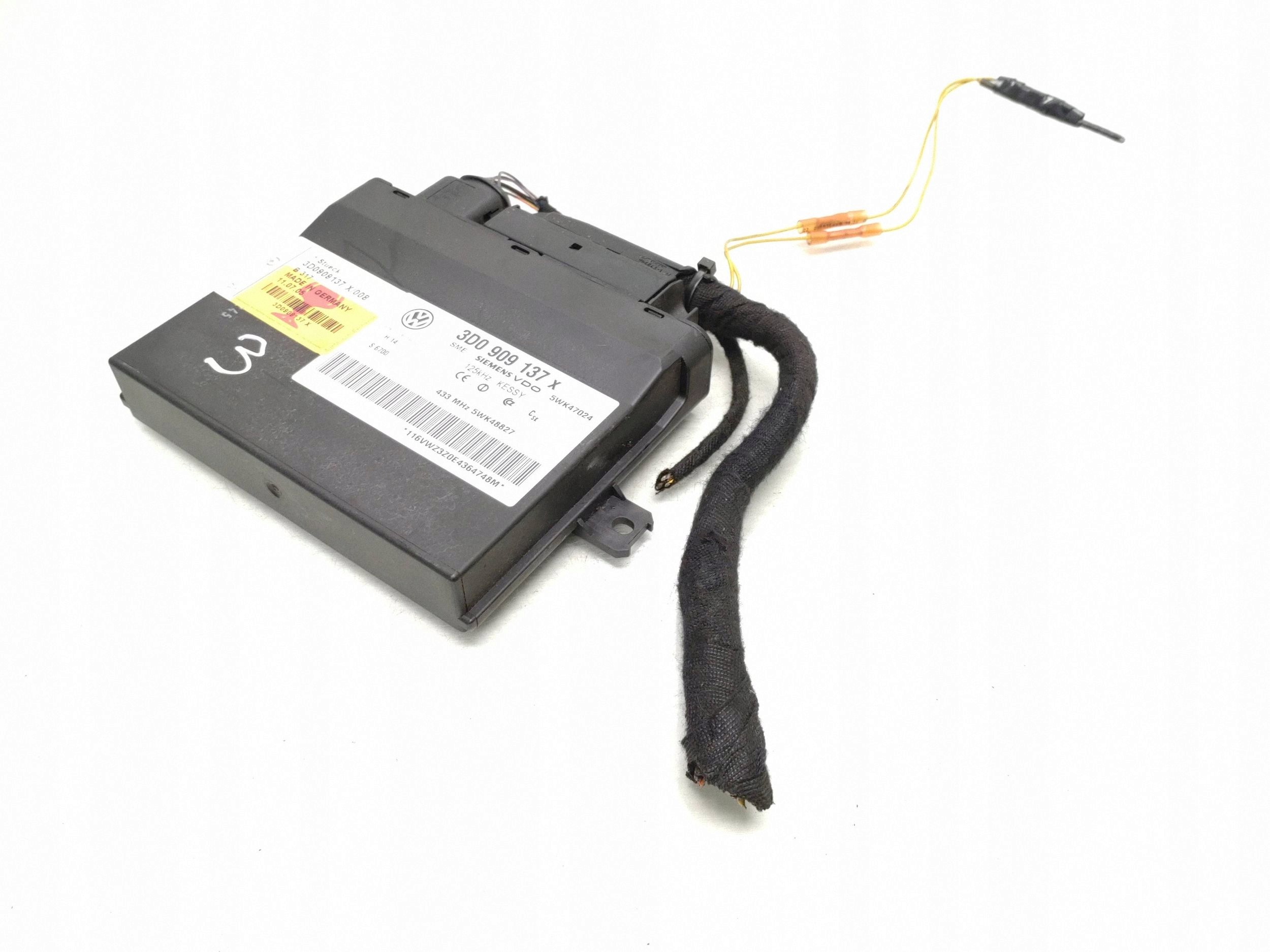 2004 VW Touareg I Central Locking Module 3D0909137X image 2
