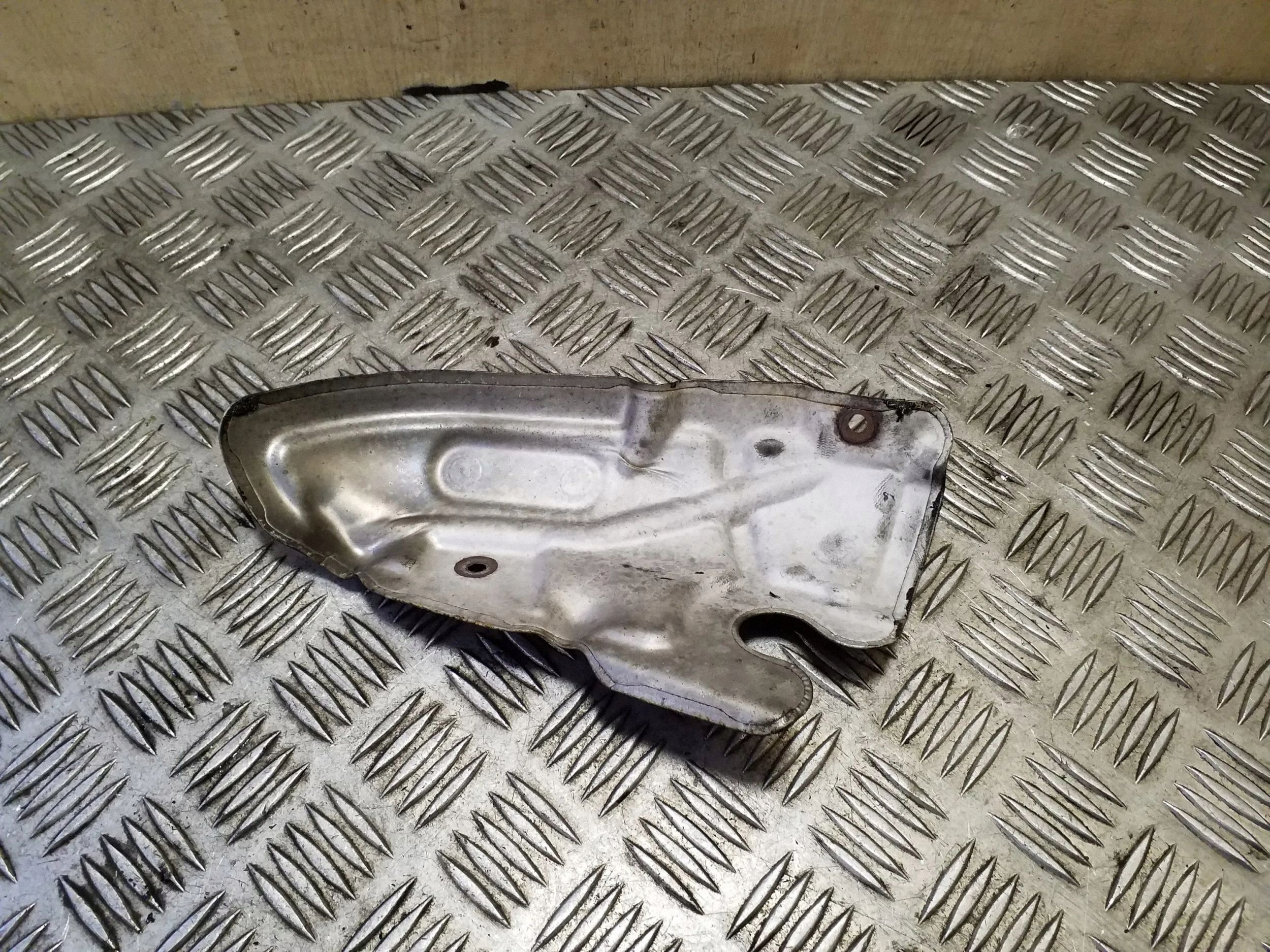 BMW F10 F20 F30 Lämpösuoja N47 OE 7823223