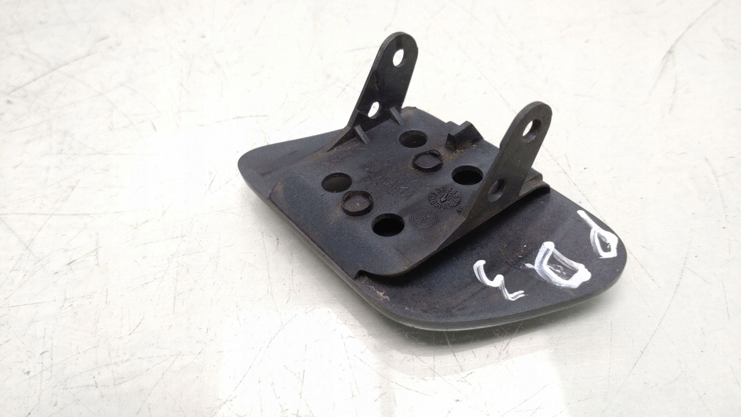 VW Touareg I Waschdüsenabdeckung 7L6807752 image 3