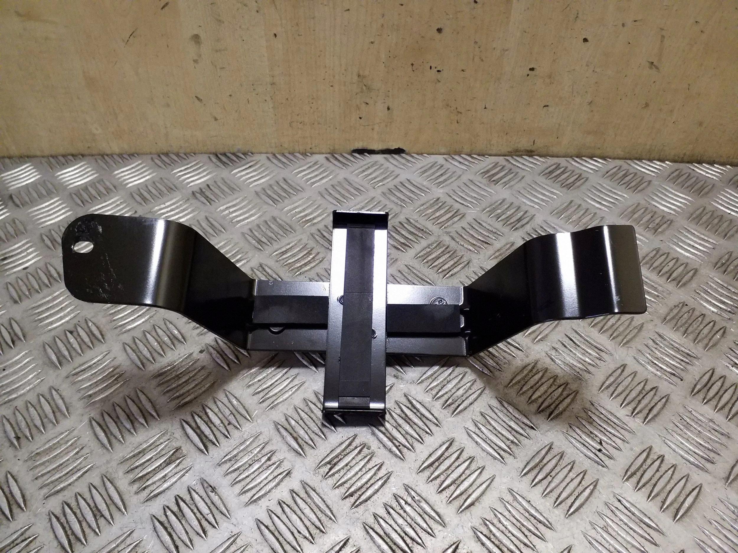 Accubevestiging Range Rover Sport L494 OEM CPLA-10718-DB image 4