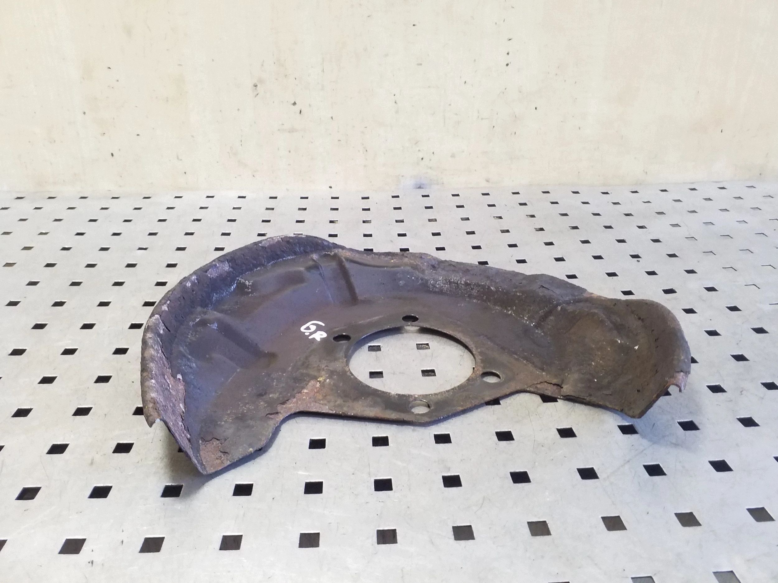 Nissan X-Trail T32 Rear Brake Disc Cover Right VAL220263
