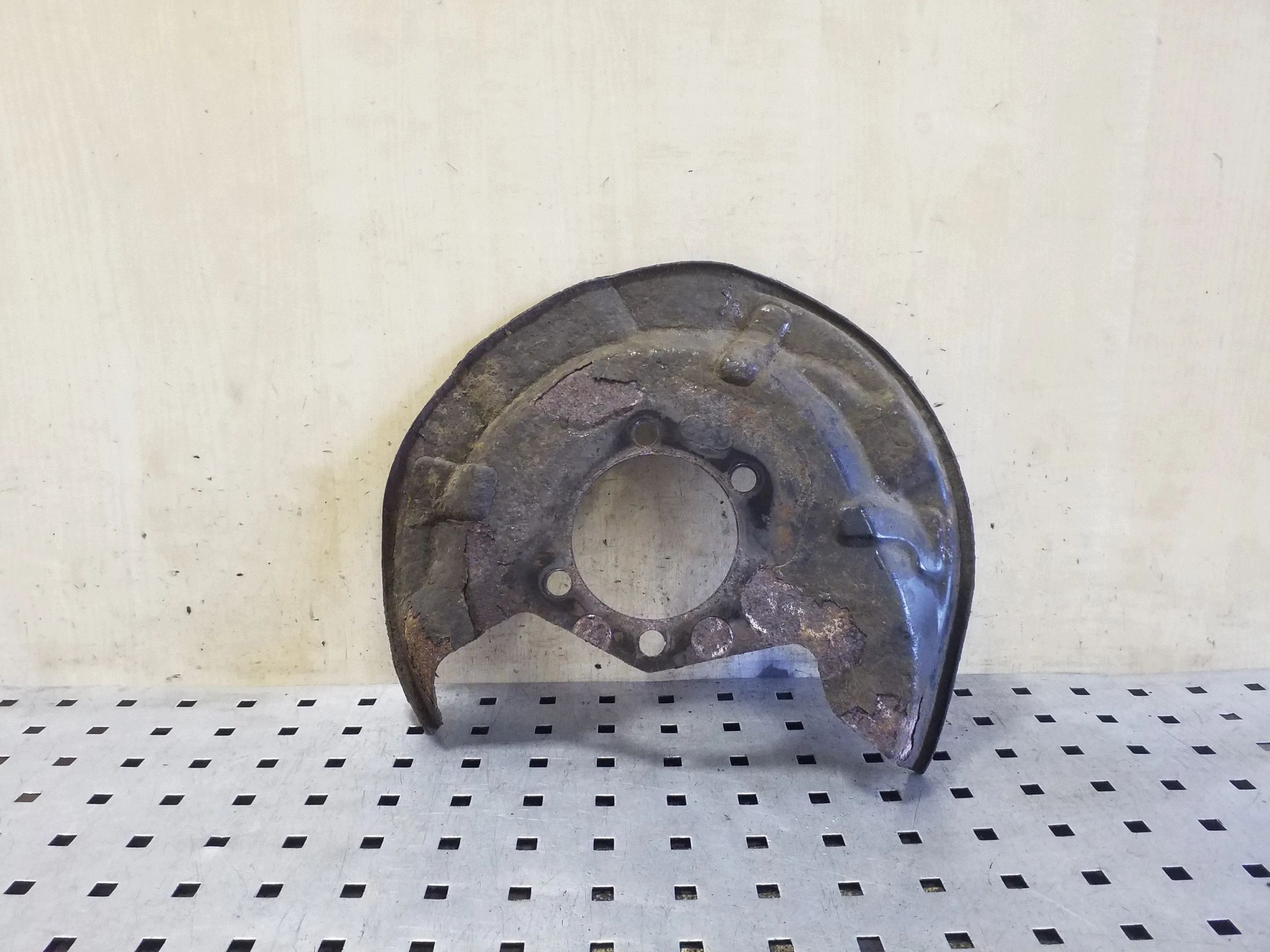 Nissan X-Trail T32 Bremsbelag hinten rechts OEM VAL220263 image 3