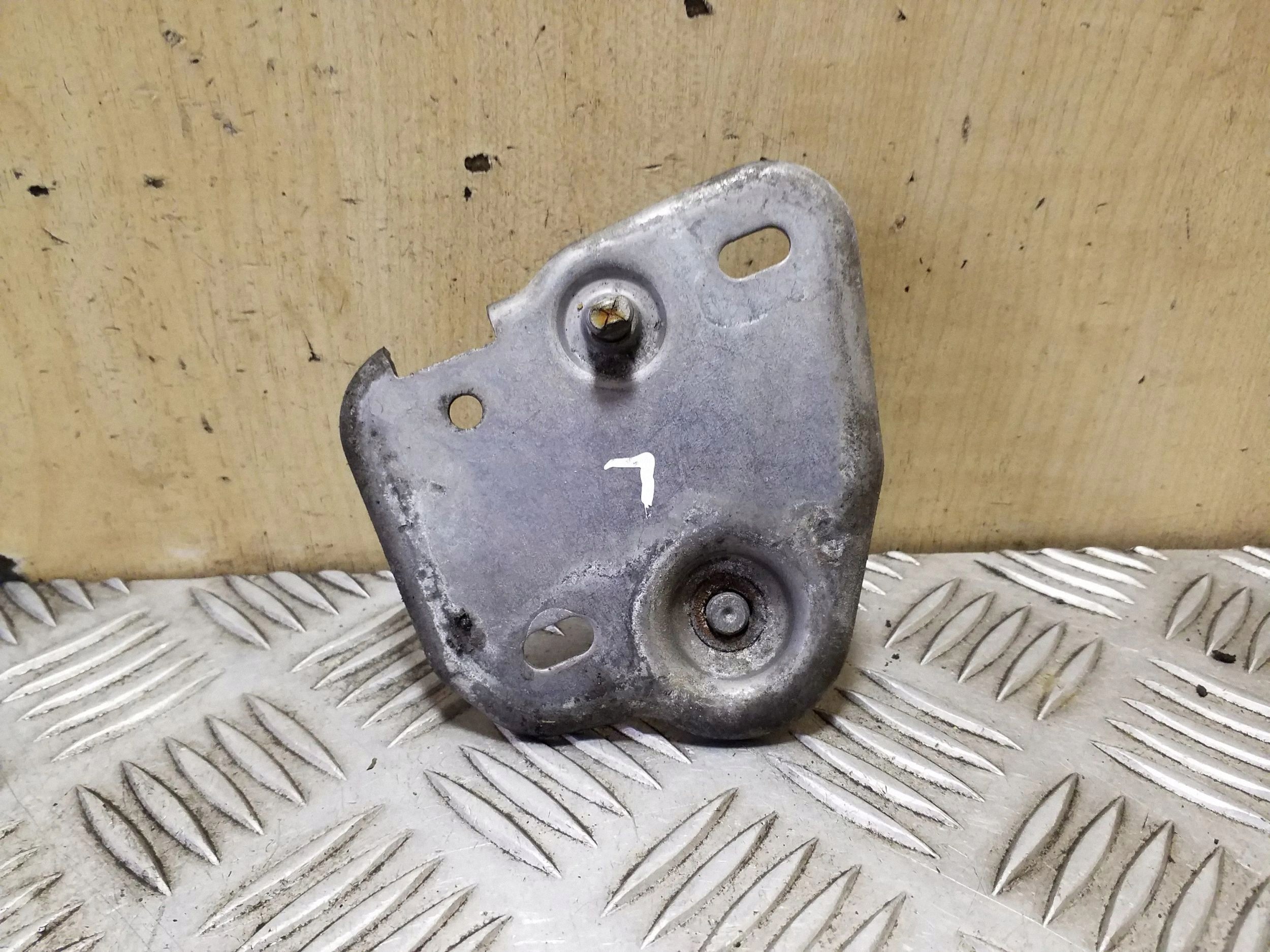 Verrou de capot Skoda Superb III 3V0823185