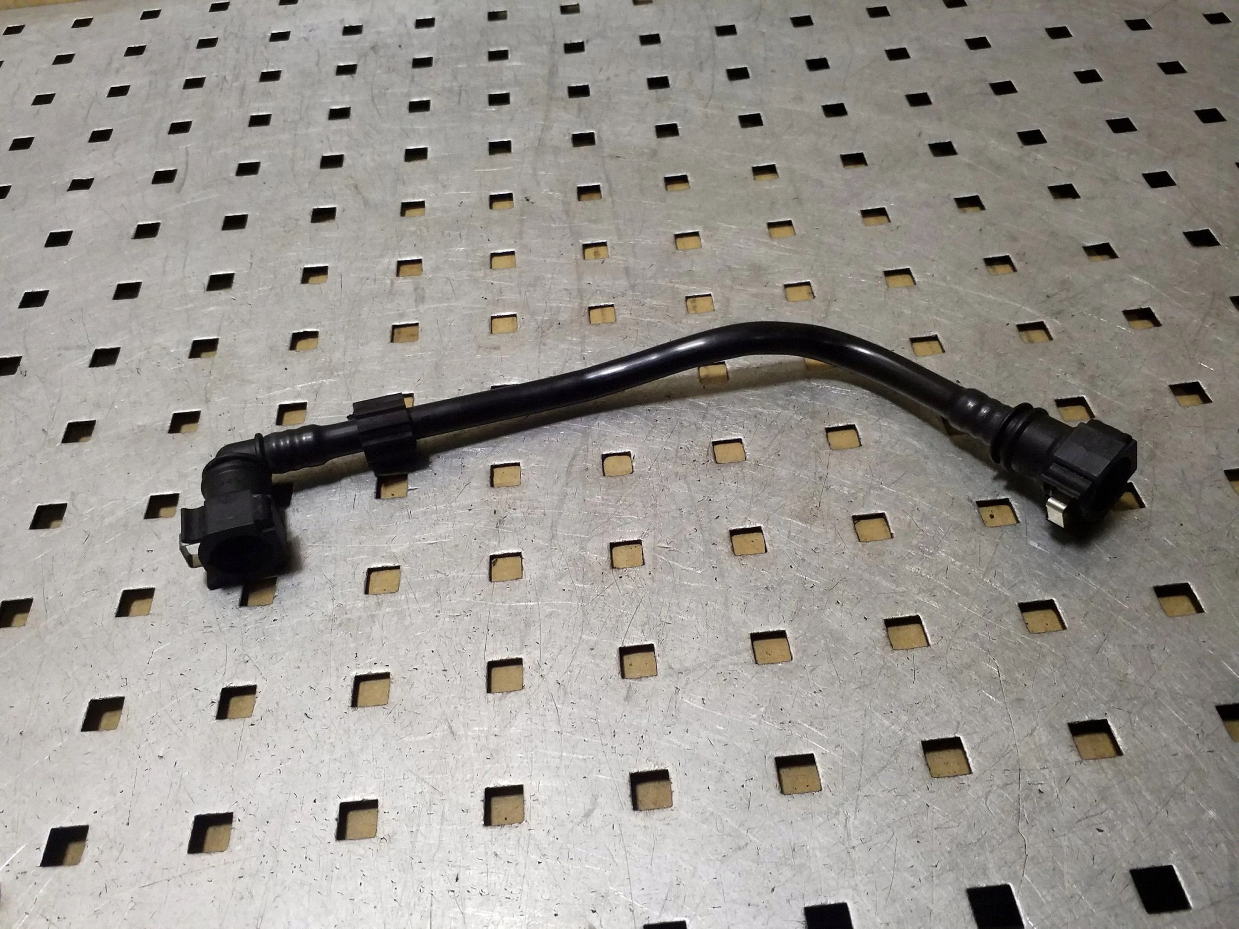 Conduite de carburant Mercedes-Benz E W213 2018 A2534710015 image 3