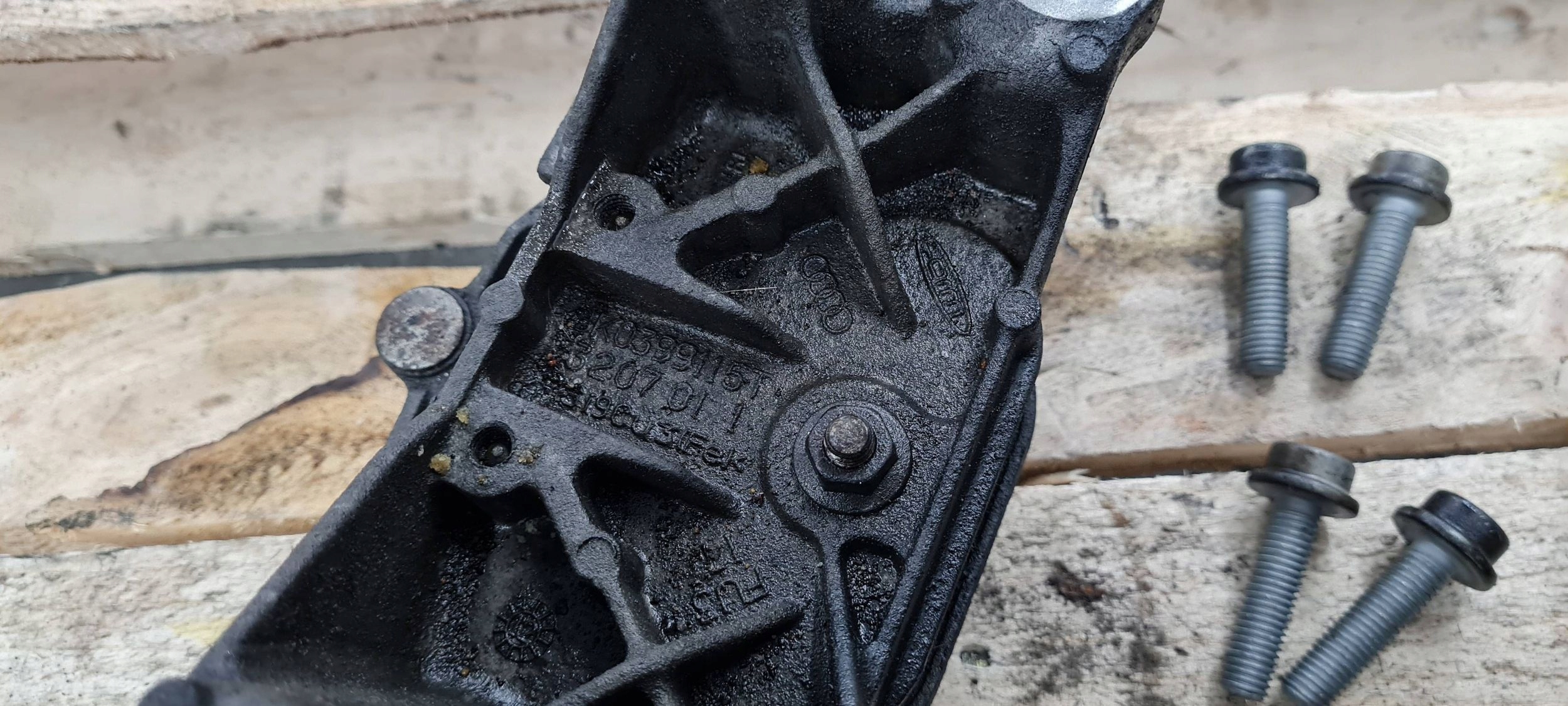 Support boîte de vitesses Audi A4/A5 2.0 TDI image 4