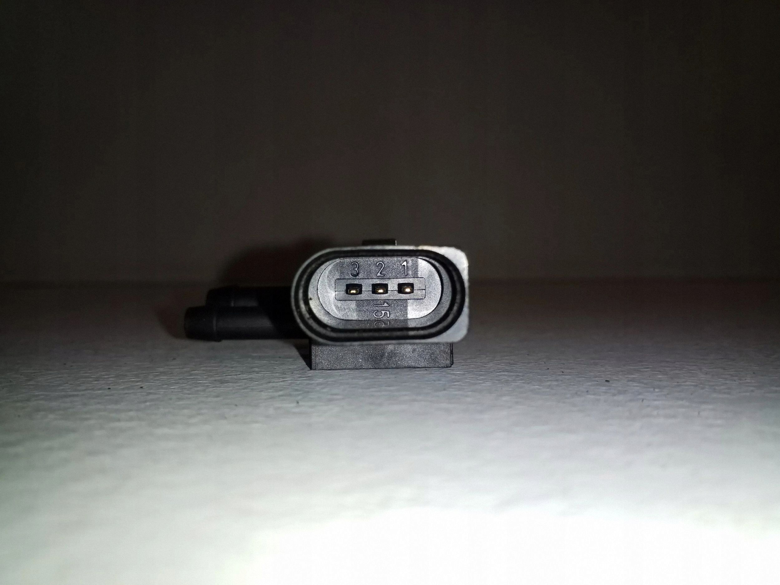 Paineanturi Audi A6 C7 TDI 0281006082