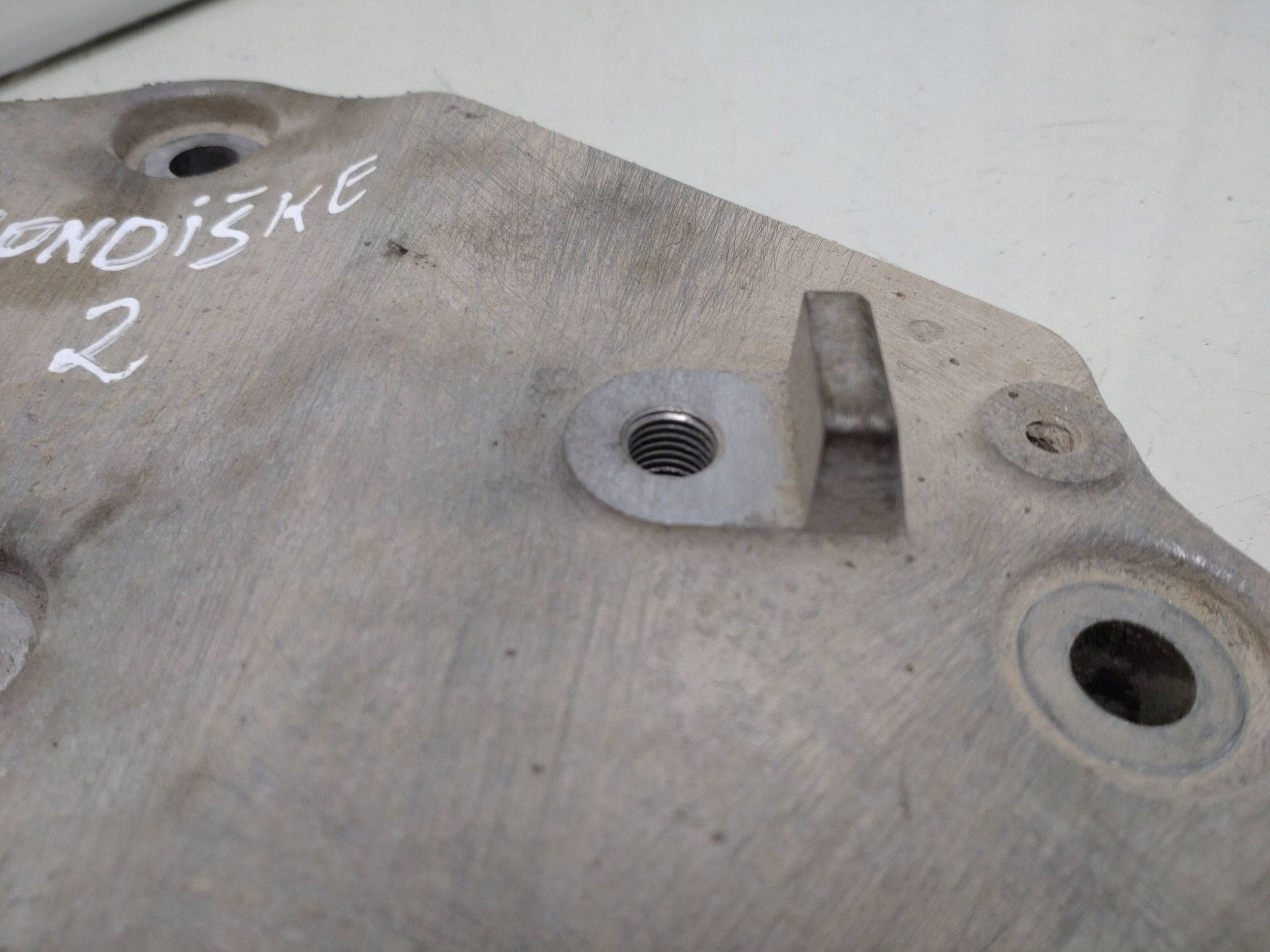 Suporte Compressor 2.5 DCI Pathfinder R51 Navara D40 OEM 11910EB300 image 3