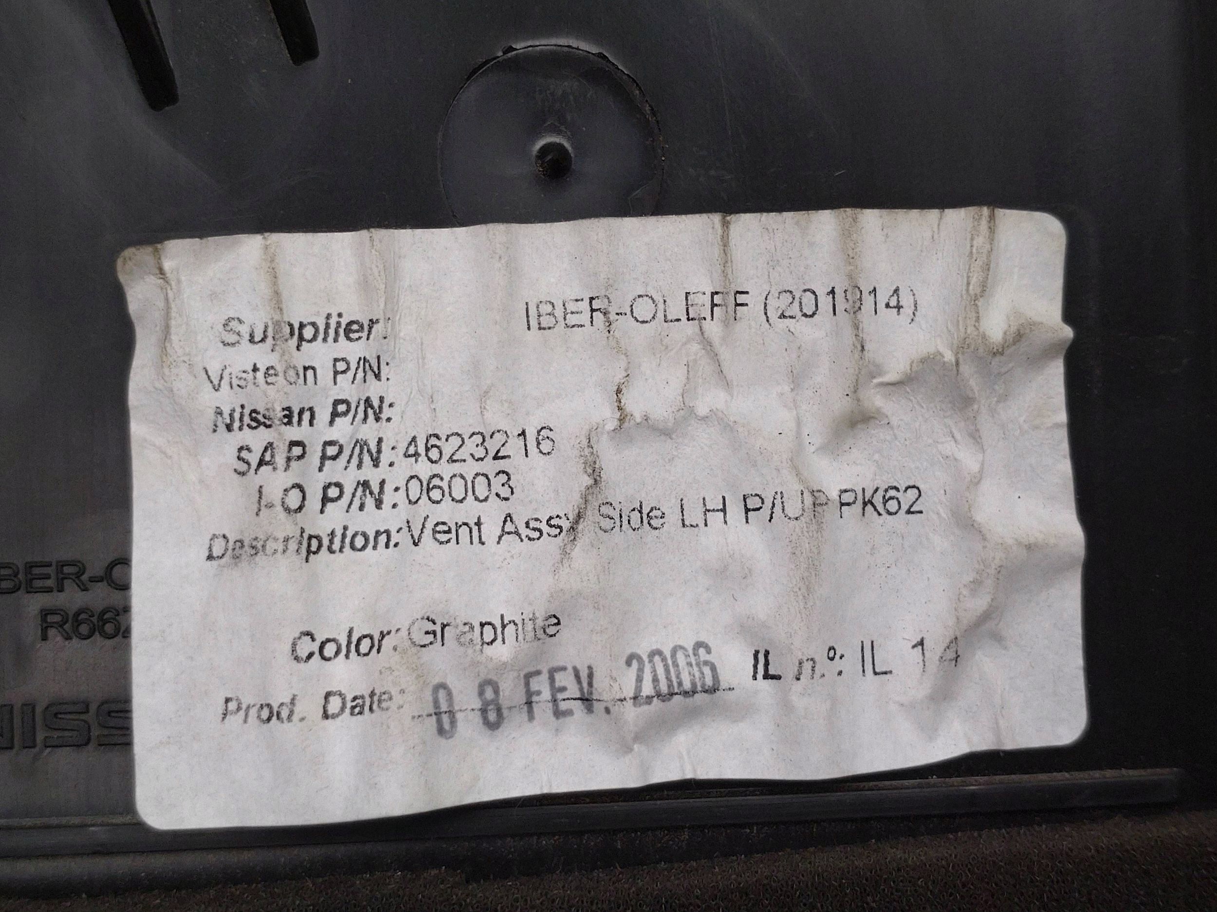 Nissan Navara D40 Seiten-Defrosterdüse 68761EB30 image 5